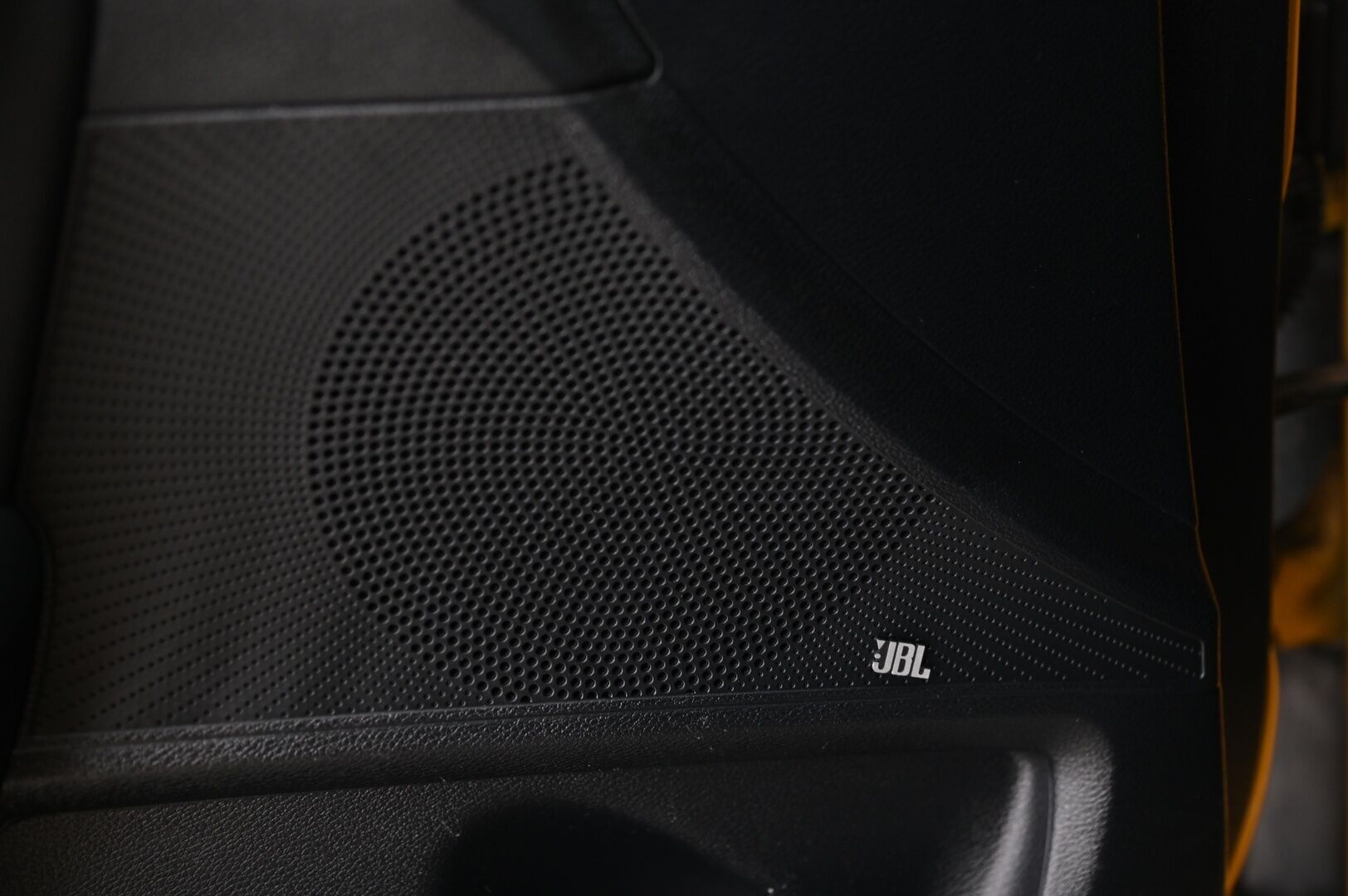 Kia XCeed 2020 1,6 T-GDI ISG 204hv Business Premium DCT AT* ACC / JBL / Panorama /  Sähkösäätöinen kuljettajan istuin muistilla / P. Kamera / Navi / - *Suomi-auto / 2-renkaat / Älypuhelimen langaton lataus / LED-ajovalot / Nahkaverhoilu*