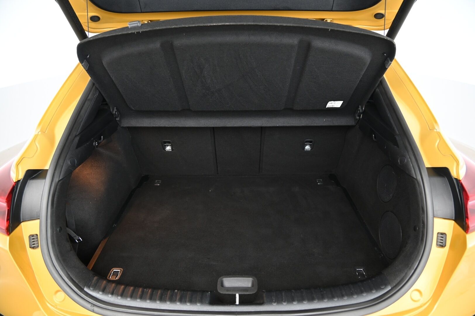 Kia XCeed 2020 1,6 T-GDI ISG 204hv Business Premium DCT AT* ACC / JBL / Panorama /  Sähkösäätöinen kuljettajan istuin muistilla / P. Kamera / Navi / - *Suomi-auto / 2-renkaat / Älypuhelimen langaton lataus / LED-ajovalot / Nahkaverhoilu*