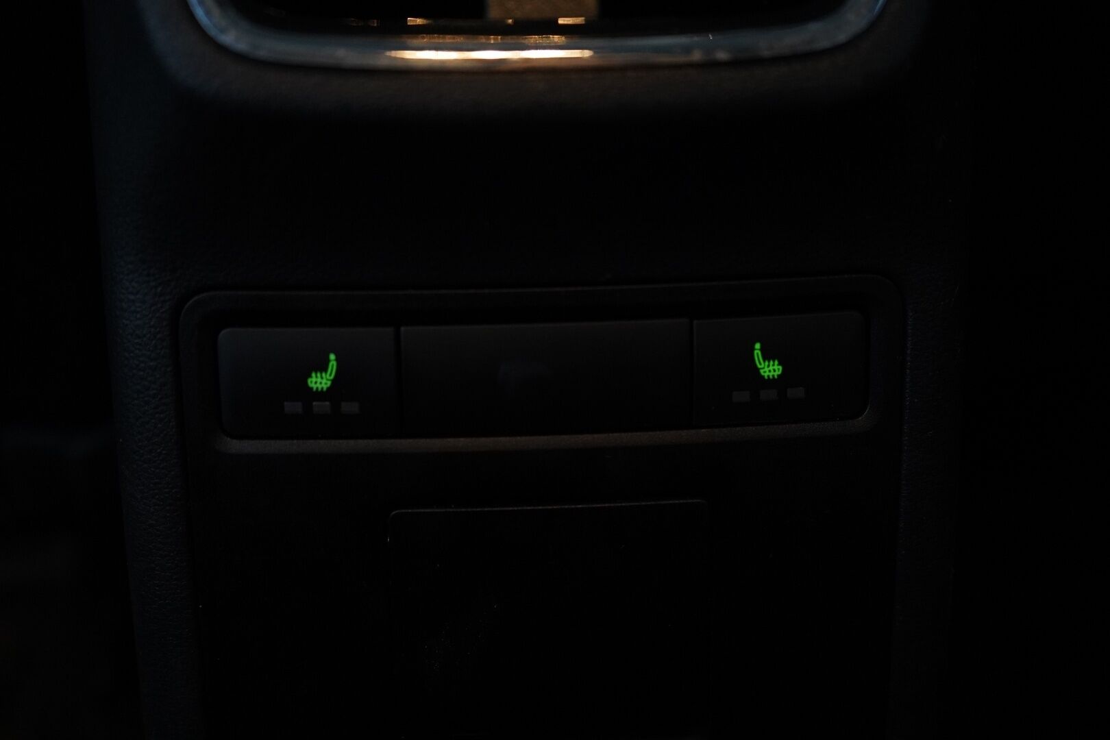 Skoda Octavia 2016 Combi 2,0 TDI 184 4x4 Scout DSG Autom. / Webasto / Vakkari / Bluetooth / P. tutkat / Koukku - 2x Skodan aluvanteet / Siisti yksilö / Hyvin pidetty - HULLUT AVAJAISHULINAT KORKOTARJOUS 3,29 %