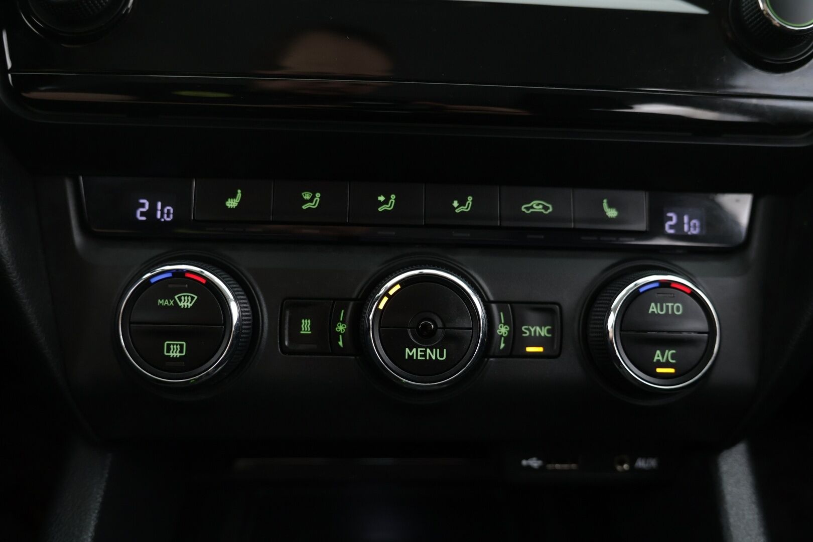 Skoda Octavia 2016 Combi 2,0 TDI 184 4x4 Scout DSG Autom. - Webasto | Vakkari | Bluetooth | P. tutkat | Koukku