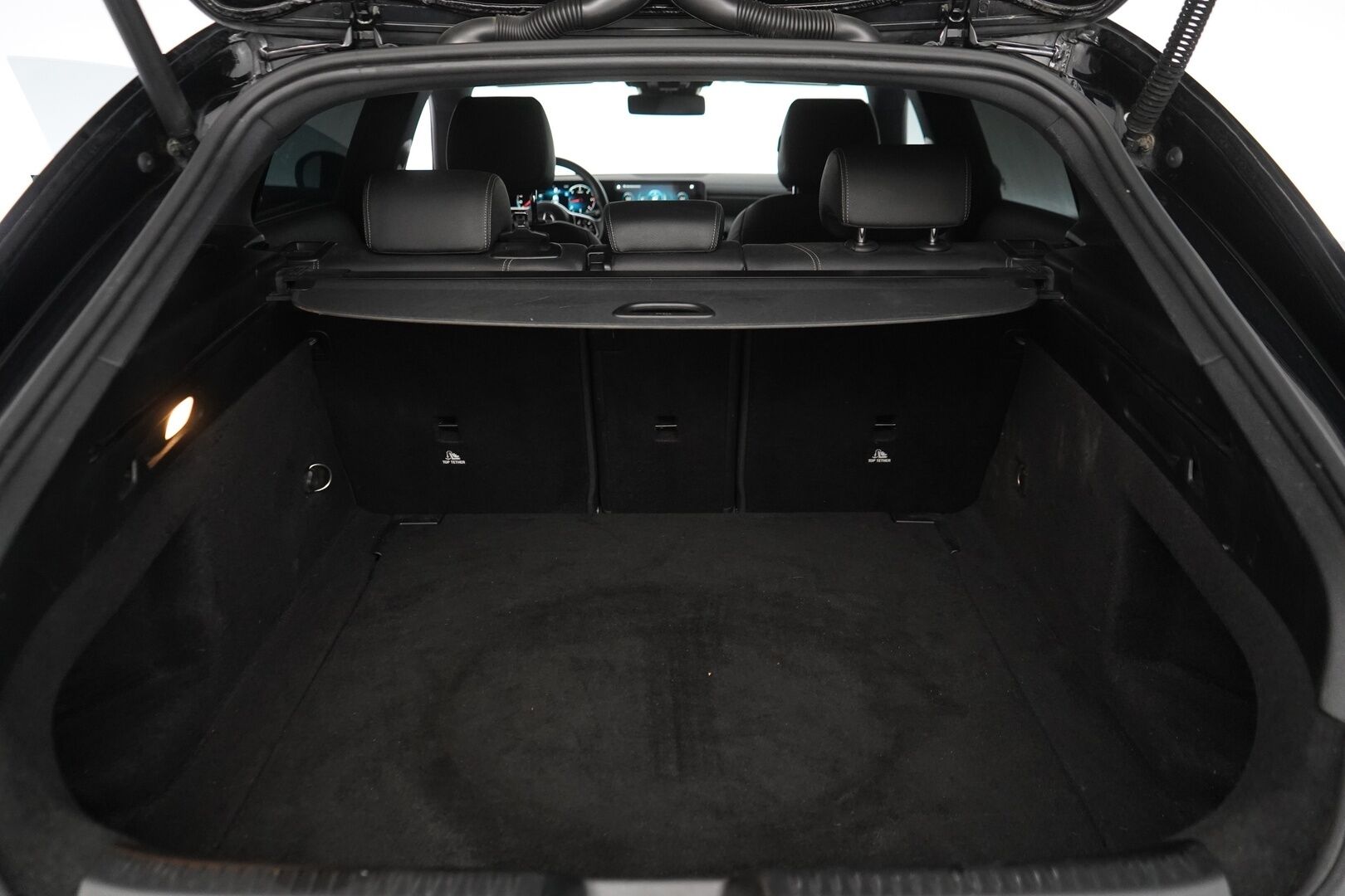 Mercedes-Benz CLA 2020 200 d 4MATIC A Shooting Brake Business Progressive * Vakkari / Kamera / Lohko / Koukku / Tutkat * - Kahdet Mercedeksen vanteet / Merkkihuollettu 