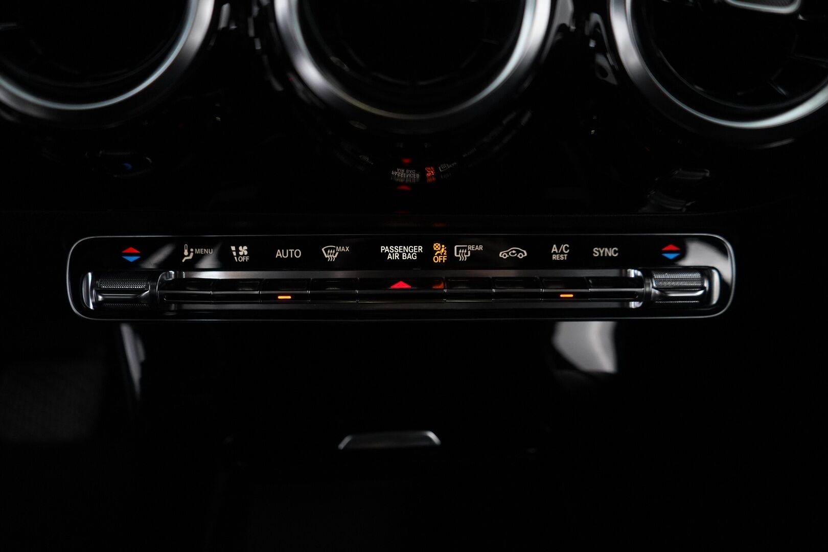Mercedes-Benz CLA 2020 200 d 4MATIC A Shooting Brake Business Progressive * Vakkari / Kamera / Lohko / Koukku / Tutkat * - Kahdet Mercedeksen vanteet / Merkkihuollettu 