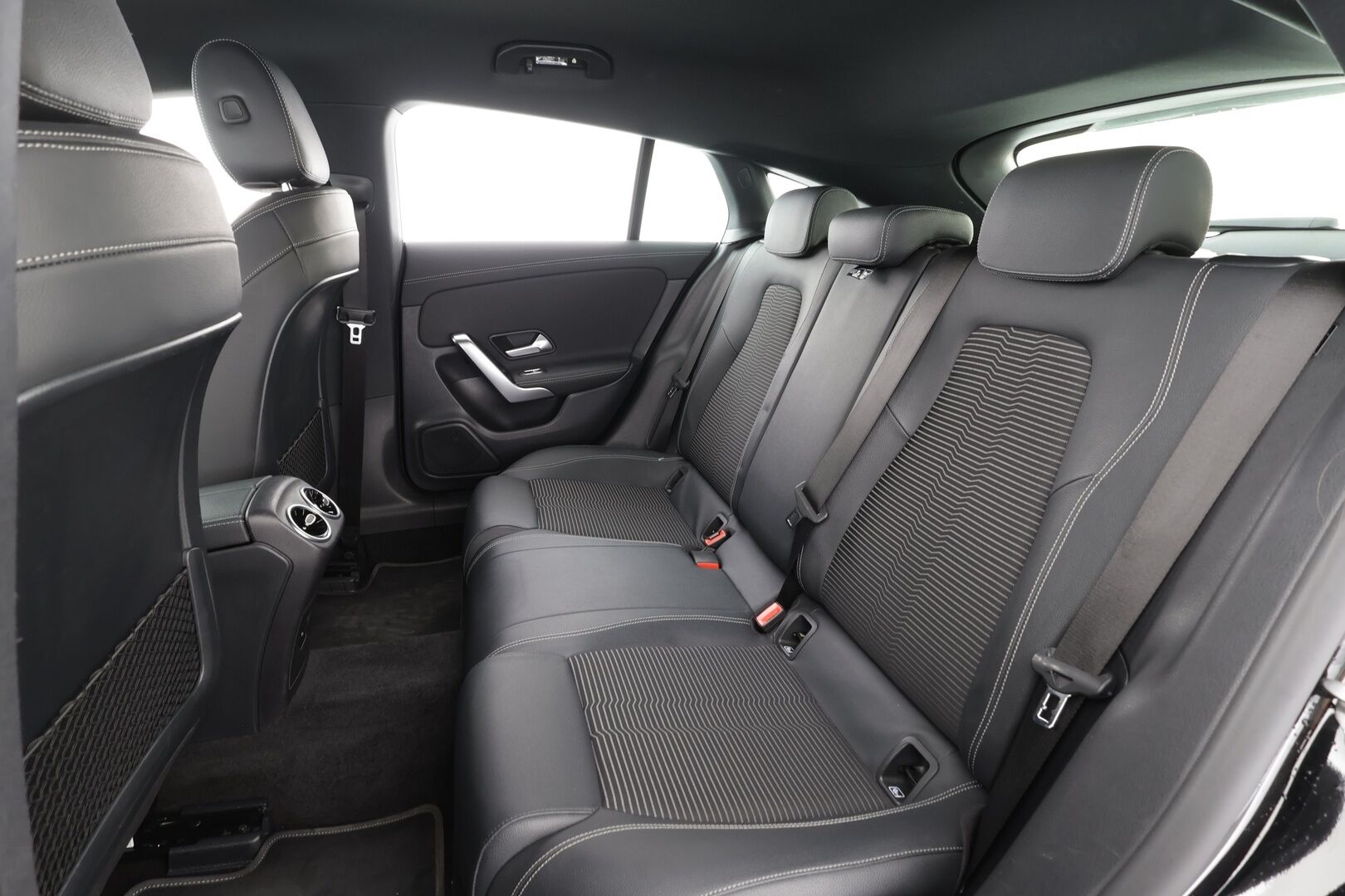 Mercedes-Benz CLA 2021 250 e A Shooting Brake Business Progressive EQ Power - | Distronic | Multibeam | Widescreen | P.kamera | Sporttipenkit | Akku kuntotarkastettu SoH 97,2% | Suomi-auto | Kahdet Renkaat |