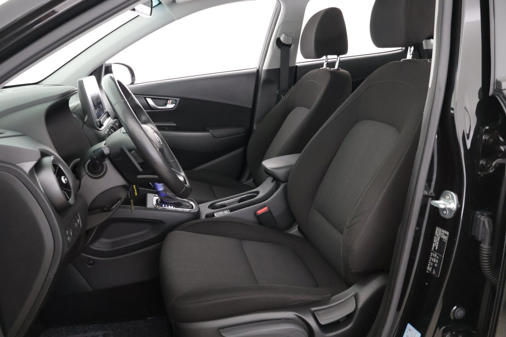 Hyundai KONA 2021 1,0 T-GDI 120 hv 7-DCT-aut. Comfort MY21 - */ Suomi-auto / Adapt. vakkari / BLIS / P.kamera / Digimittaristo / 2x renkaat / Juuri saapunut /*