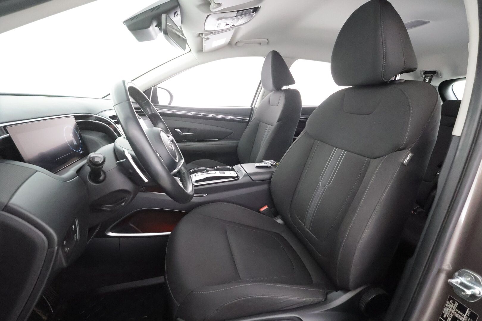 Hyundai Tucson 2022 1,6 T-GDI 230 hv Hybrid 6AT Style - | LED | P.kamera | Keyless | Lane assist | Digimittaristo | Vakkari | Apple & Android | Lämm. ratti | 1-om suomiauto | ALV | 2x renkaat aluin |