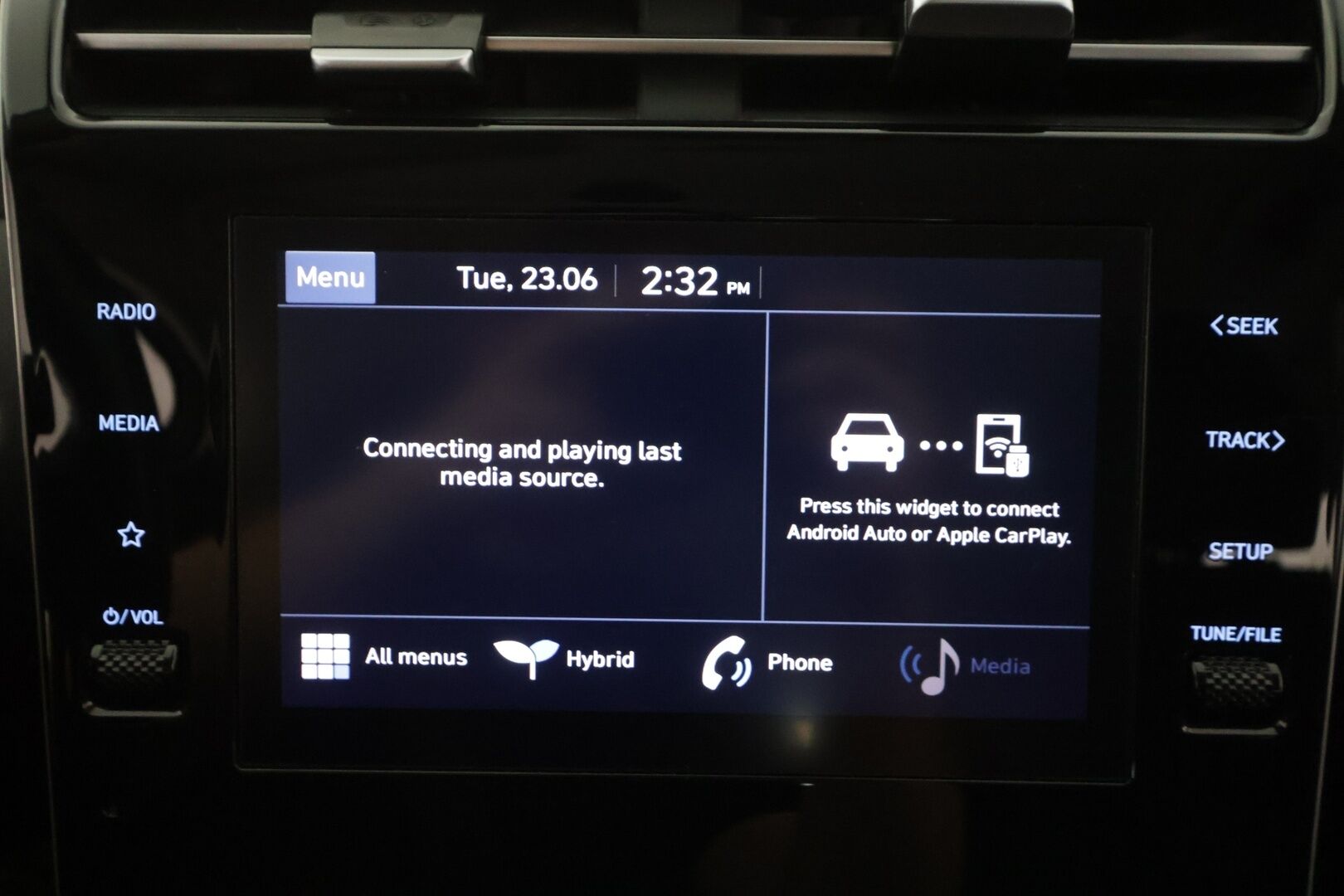 Hyundai Tucson 2022 1,6 T-GDI 230 hv Hybrid 6AT Style - | LED | P.kamera | Keyless | Lane assist | Digimittaristo | Vakkari | Apple & Android | Lämm. ratti | 1-om suomiauto | ALV | 2x renkaat aluin |