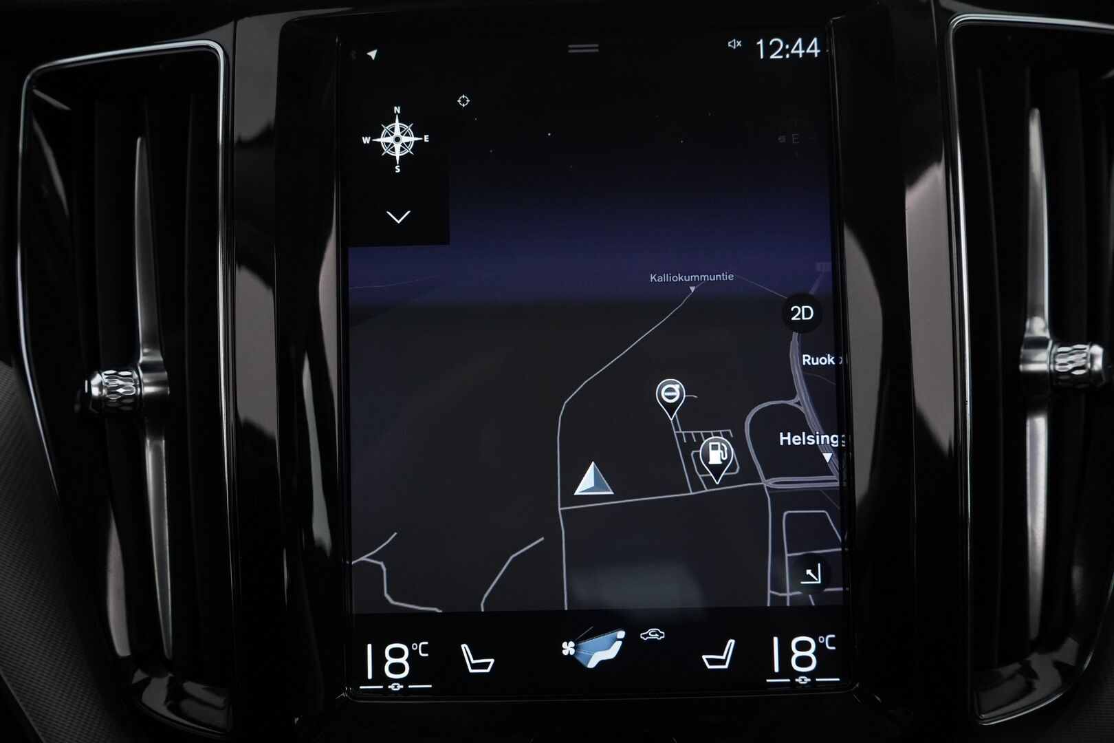 Volvo XC60 2018 D4 AWD Business Inscription aut ** Adapt.vakkari / Pilot Assist / Nahat / Kuskin muistipenkki / P-Kamera ** - 3,99 % KORKOTARJOUS TÄHÄN AUTOON - Todella siisti / Hyvin huollettu / Kahdet hyvät renkaat! **