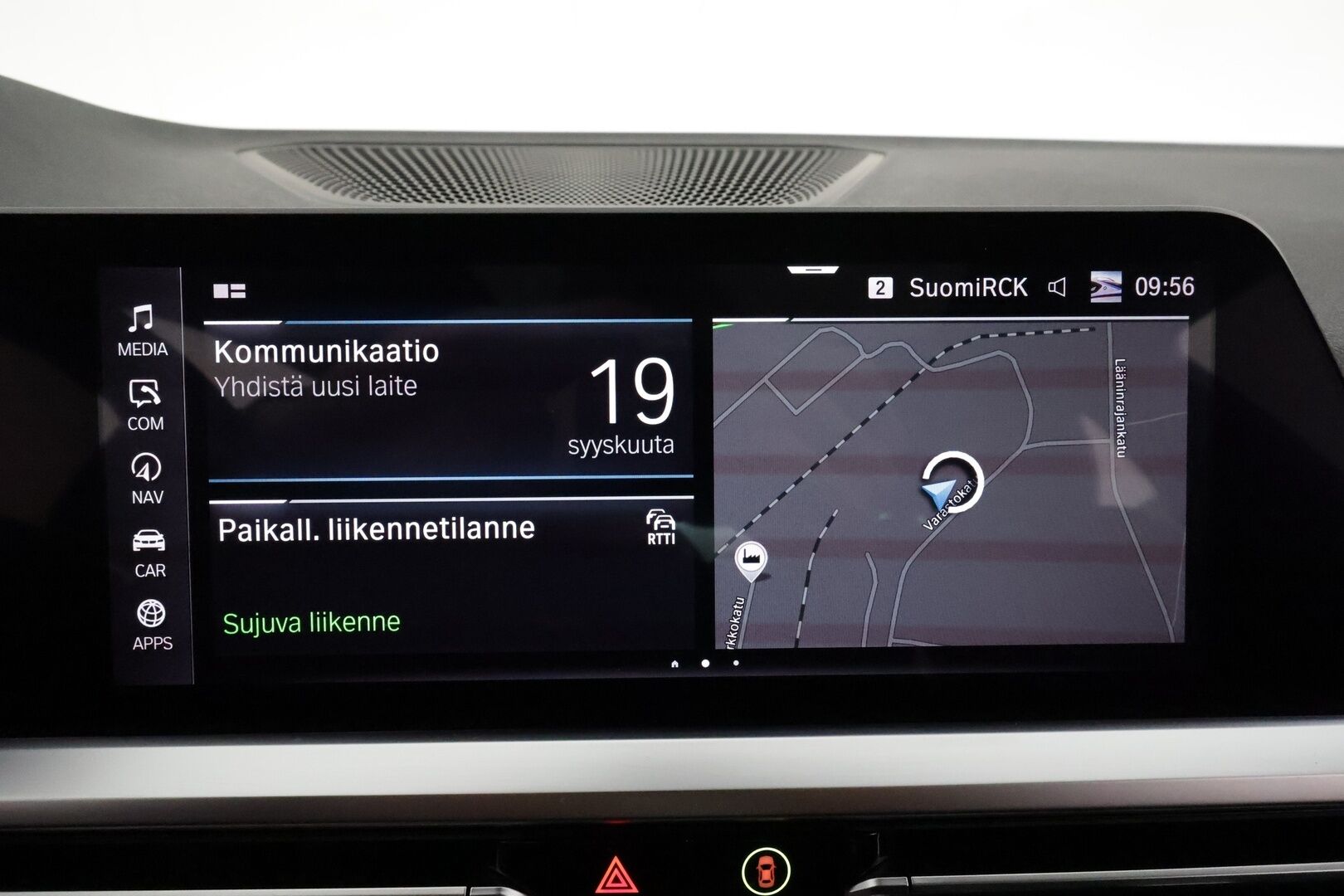 BMW 330 2020 G20 330e M-Sport **ACC / HUD / Laser / Kattoluukku / P.kamera / Hifi / Muistipenkki / Koukku / Comfort Access** - 3,99 % KORKOTARJOUS TÄHÄN AUTOON 21.9. ASTI! - Adaptiivinen M Sport alusta / Huippuvarusteet!