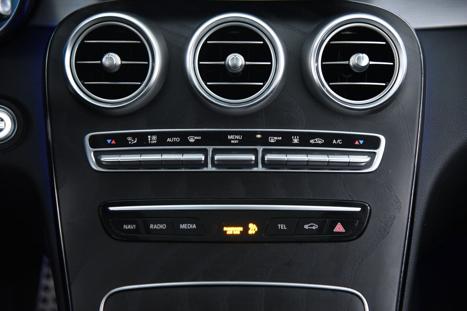 Mercedes-Benz C 2020 300 de T A Business AMG Edition EQ Power / Burmester / Distronic+ / 360 kamera / Panorama / Multibeam LED - Vetokoukku / Airmatic / Blis / KeyLess / 