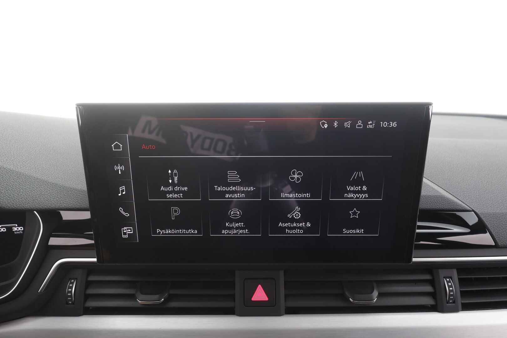 Audi A4 2021 Sedan Business S line 40 TFSI 150 kW MHEV S tronic - | ACC | Webasto | Koukku | Muistipenkki | Matrix | Puolinahat | Sporttipenkit | P.kamera | Digimittaristo | 1-om suomiauto | ALV | 