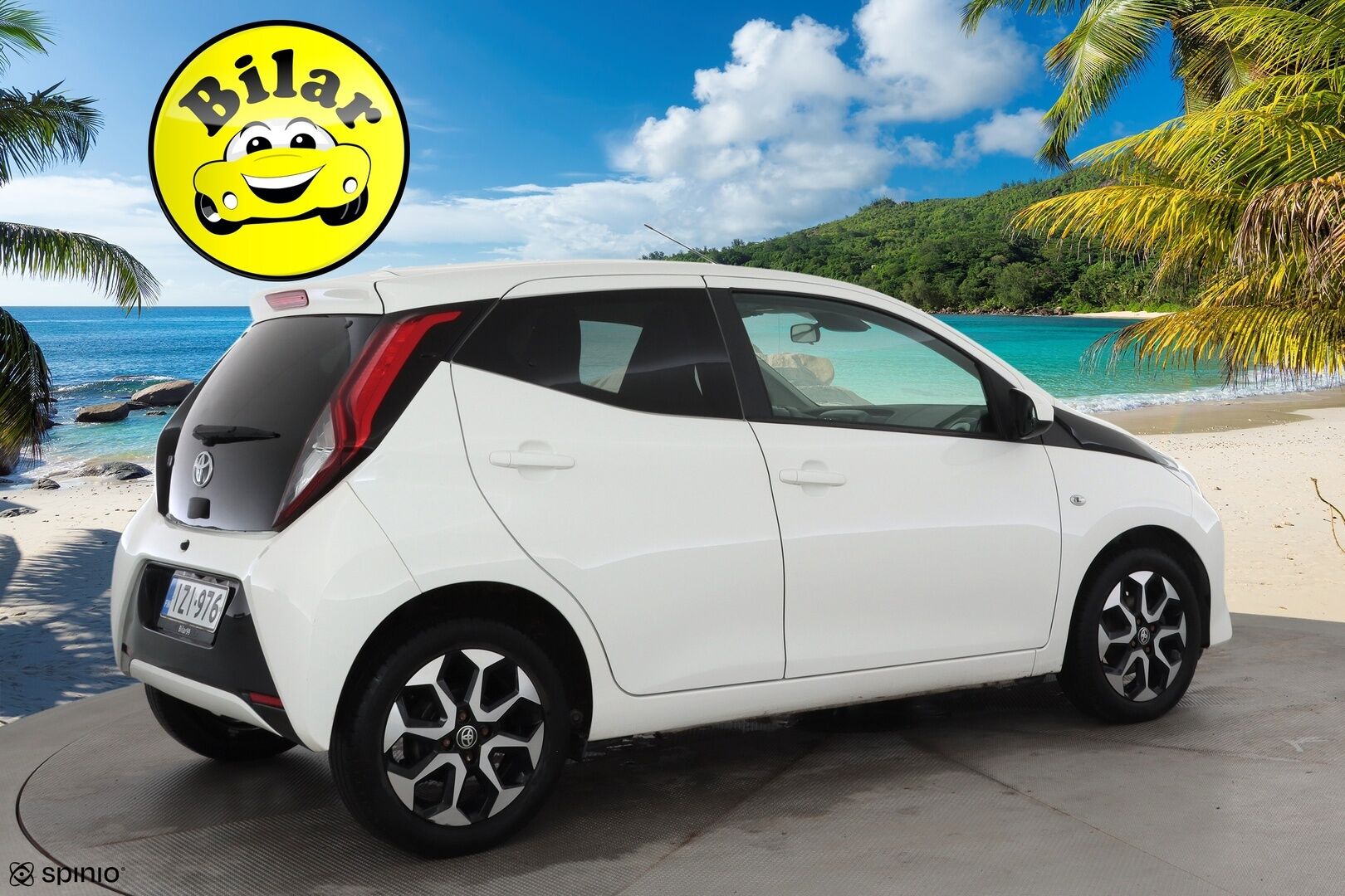 Toyota AYGO 2021 1,0 VVT-i x-play x-shift 5ov - | Merkkihuollettu | Facelift | P.kamera | Apple & Android | Lohko+sisälämmitin | Bluetooth | Aut. ilmastointi | Kaistavahti | 2x renkaat aluin | - KORKO VAIN 3,99 %