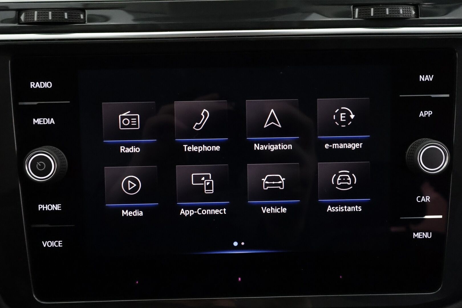 Volkswagen Tiguan 2021 eHybrid 180 kW DSG * ACC / Digimittaristo / LED / P.kamera / Keyless / Sähköluukku / Ratinlämmitin * - Suomi-auto / Kahdet renkaat aluvanteilla / Merkkihuollettu