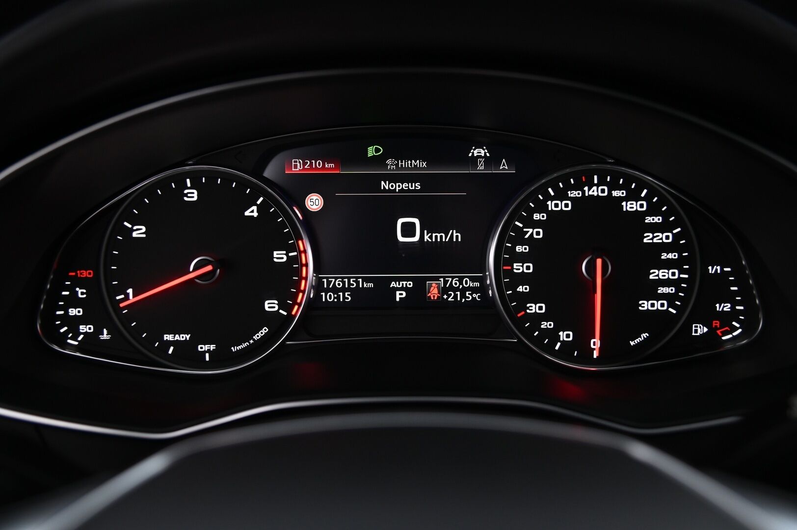 Audi A6 2019 Avant Business 40 TDI MHEV quattro S tronic *Webasto / Vetokoukku / ACC / Navi / Sähkötoiminen takaluukku* - *Siisti / Juuri saapunut / Juuri Huollettu*