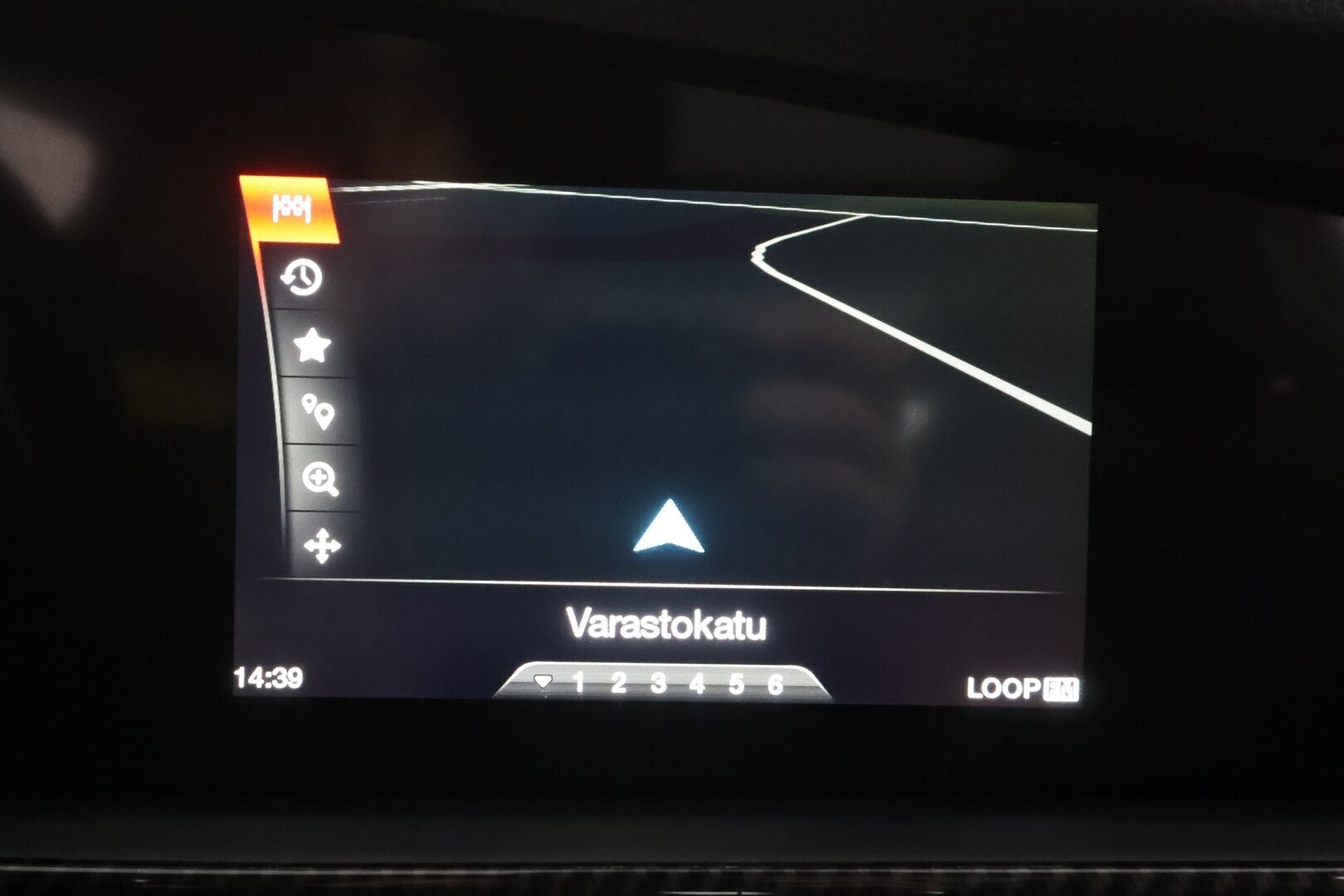 Alfa Romeo Giulia 2017 2,0 Bensiini 280hp AT8 AWD Veloce - | Panorama | H&K | Vakkari | P.Kamera | Muistipenkki | Sporttinahat | Bi-Xenon | Keyless | Ratinlämmitin | Kahdet renkaat aluvanteilla | Merkkihuollettu | 