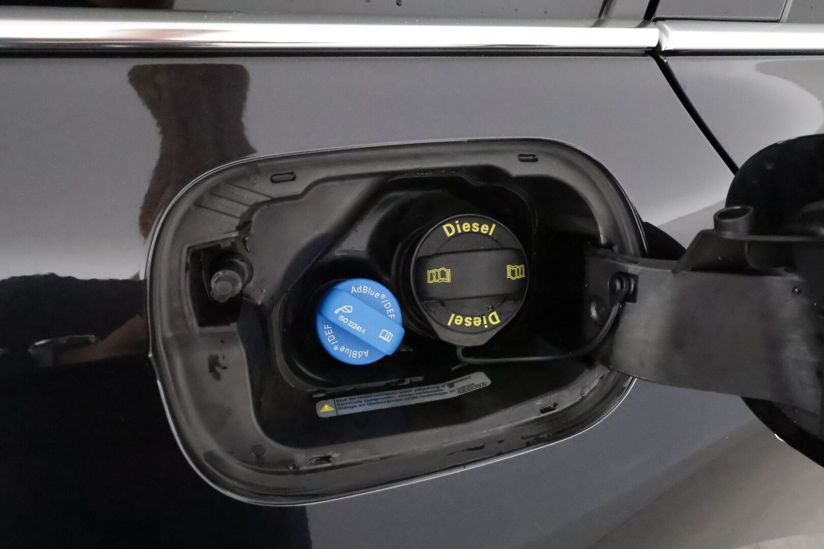 Skoda Superb 2021 Combi 2,0 TDI 150 Style DSG **Canton / Webasto / Koukku / ACC / Matrix-LED / Muistipenkit / P.Kamera / Navi** - 1-om Suomi-auto / Kahdet Renkaat