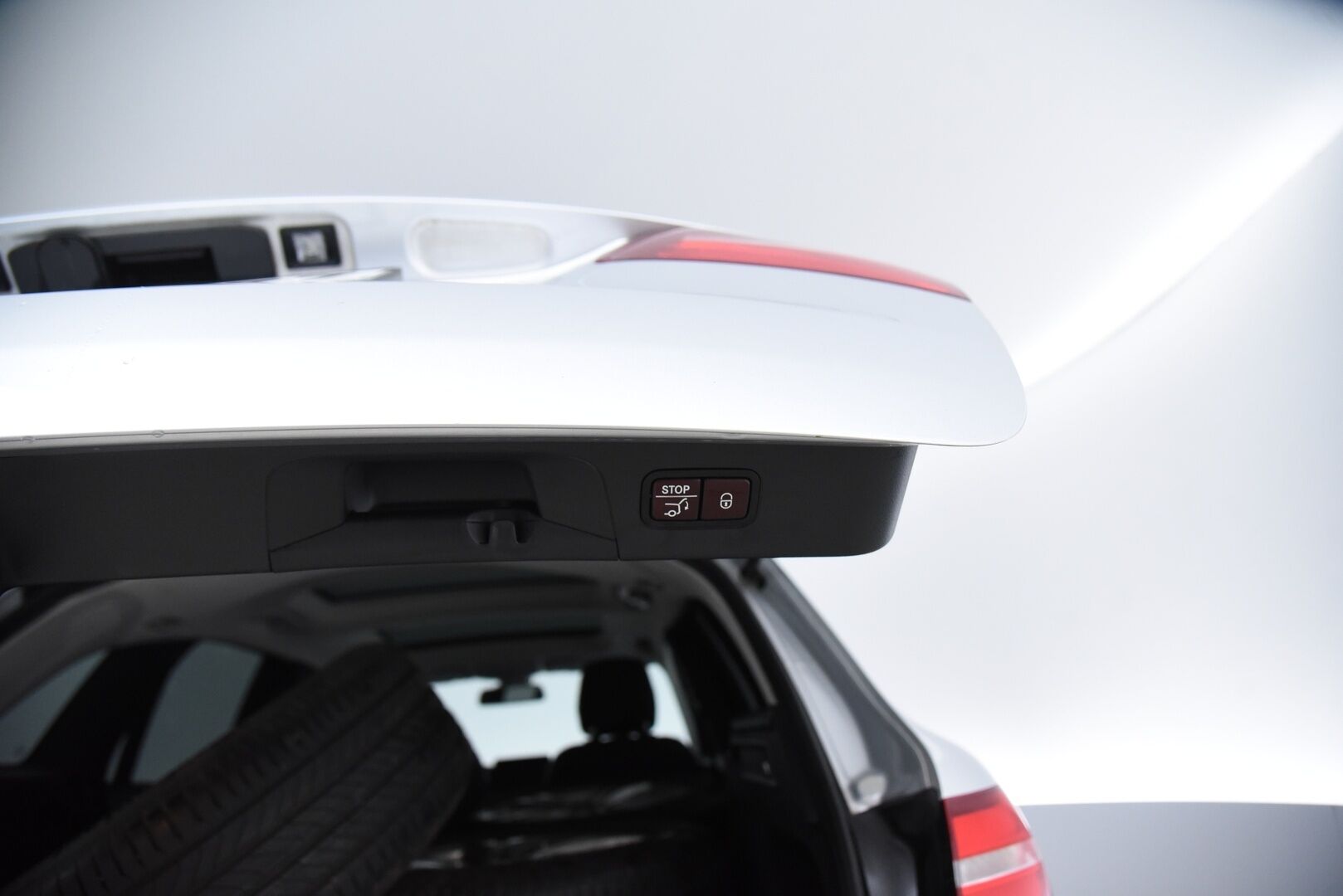 Mercedes-Benz GLC 2017 350 e 4Matic A Premium Business / YritysOutlet - Myydään vain yrityksille / - YritysOutlet - Myydään vain yrityksille