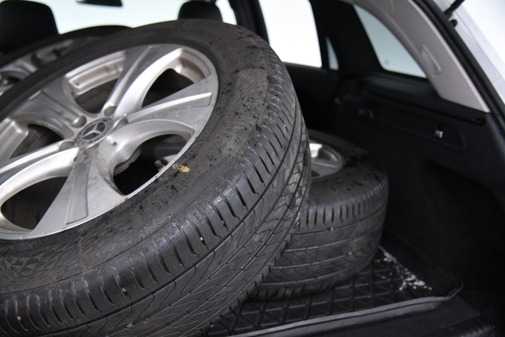 Mercedes-Benz GLC 2017 350 e 4Matic A Premium Business / YritysOutlet - Myydään vain yrityksille / - YritysOutlet - Myydään vain yrityksille