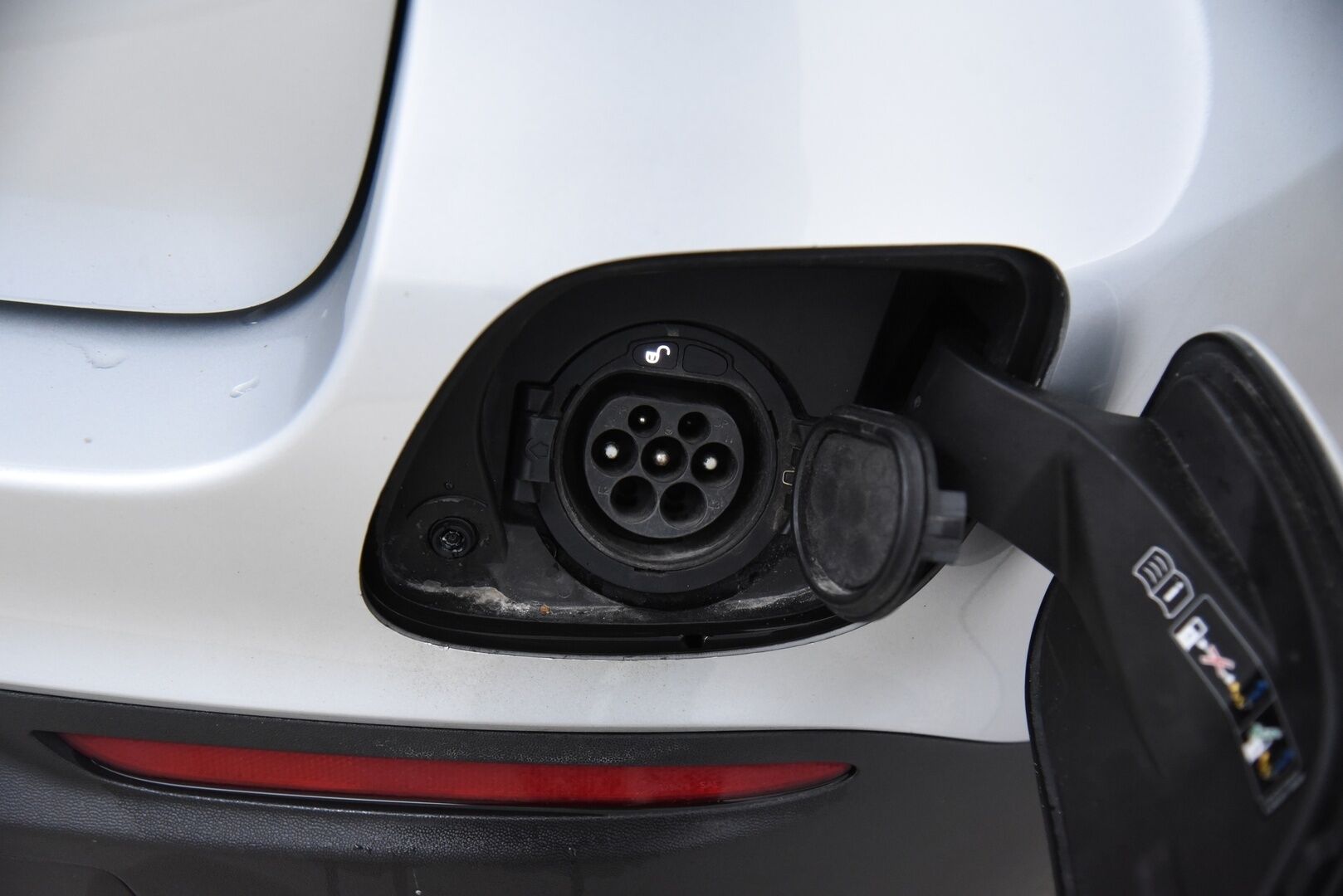 Mercedes-Benz GLC 2017 350 e 4Matic A Premium Business / YritysOutlet - Myydään vain yrityksille / - YritysOutlet - Myydään vain yrityksille