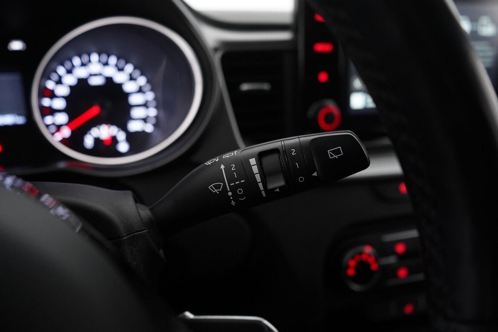 Kia Ceed 2021 1,0 T-GDI Mild-Hybrid 120hv LX SW DCT * Vakkari / Lohko / Kamera / Koukku / Ratinlämmitin * - Suomi-auto / Kahdet renkaat / Merkkiliikkeen huoltohistoria - HULLU BLACKWEEK KORKOTARJOUS 2,49%