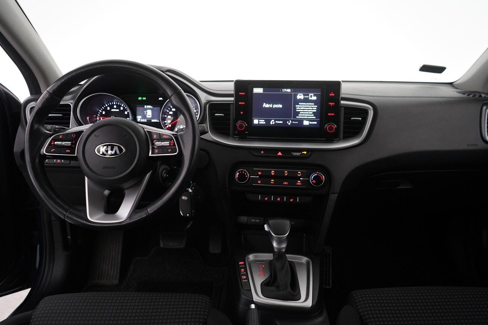 Kia Ceed 2021 1,0 T-GDI Mild-Hybrid 120hv LX SW DCT * Vakkari / Lohko / Kamera / Koukku / Ratinlämmitin * - Suomi-auto / Kahdet renkaat / Merkkiliikkeen huoltohistoria - HULLU BLACKWEEK KORKOTARJOUS 2,49%