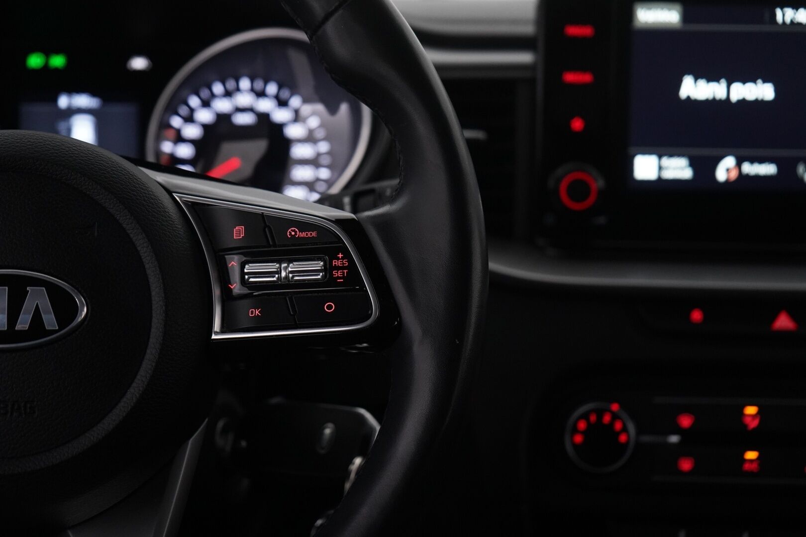 Kia Ceed 2021 1,0 T-GDI Mild-Hybrid 120hv LX SW DCT * Vakkari / Lohko / Kamera / Koukku / Ratinlämmitin * - Suomi-auto / Kahdet renkaat / Merkkiliikkeen huoltohistoria - HULLU BLACKWEEK KORKOTARJOUS 2,49%