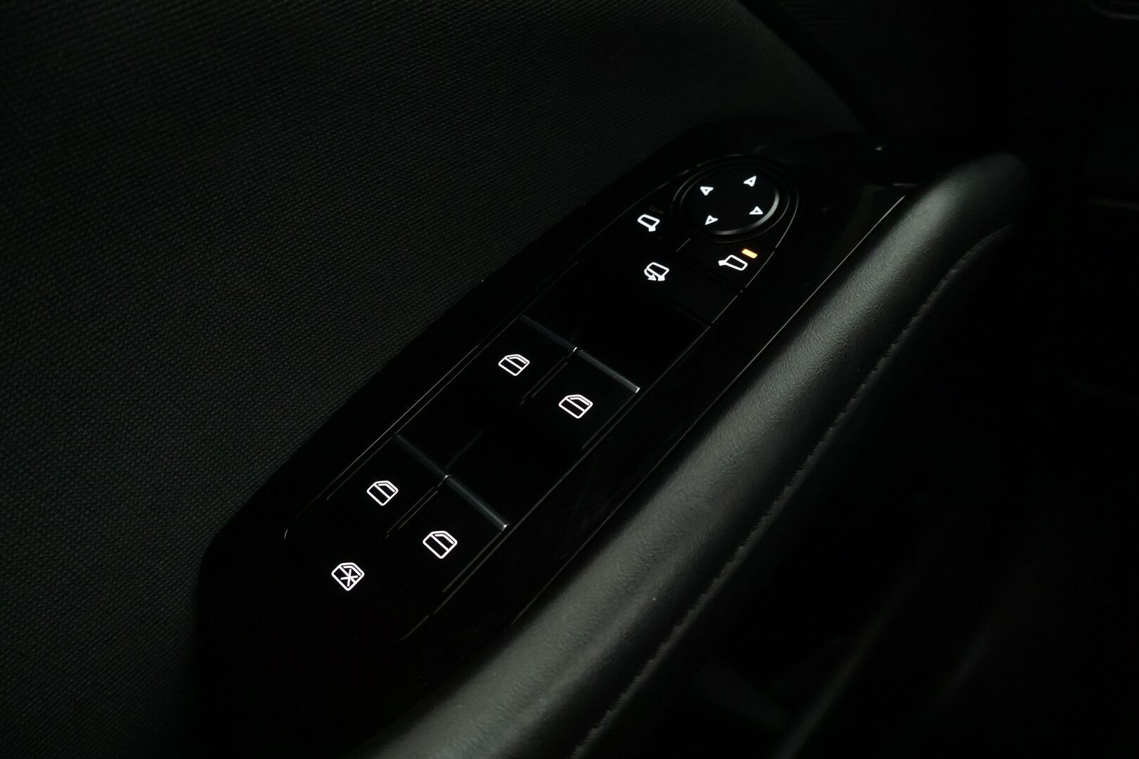 Mazda 3 2021 Hatchback 2,0 (150hv) M Hybrid Skyactiv-G Vision Plus Business AT ** Lohko / ACC / HUD / BLIS - ** 1-om Suomi-auto / Merkkikirja **