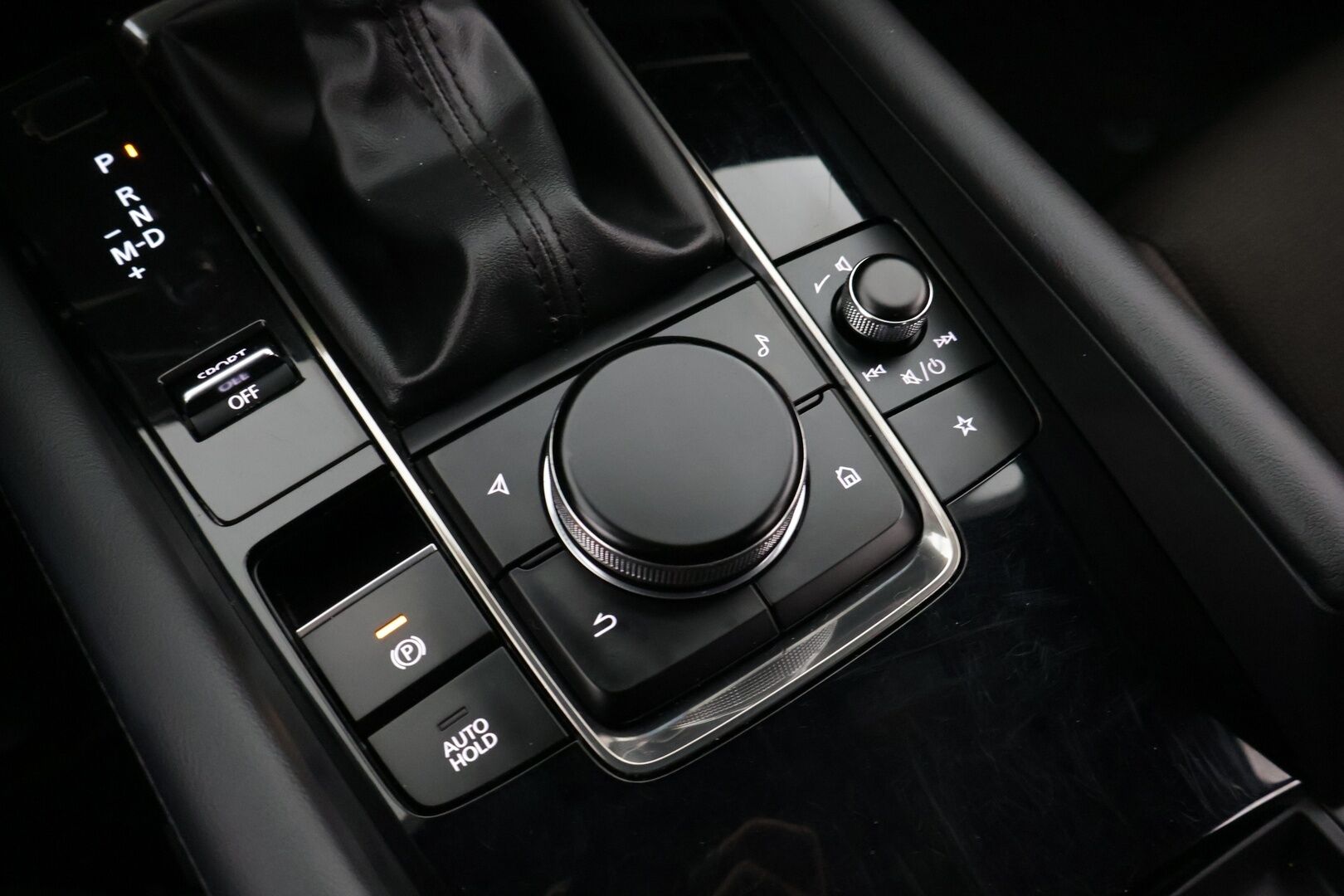 Mazda 3 2021 Hatchback 2,0 (150hv) M Hybrid Skyactiv-G Vision Plus Business AT ** Lohko / ACC / HUD / BLIS - ** 1-om Suomi-auto / Merkkikirja **