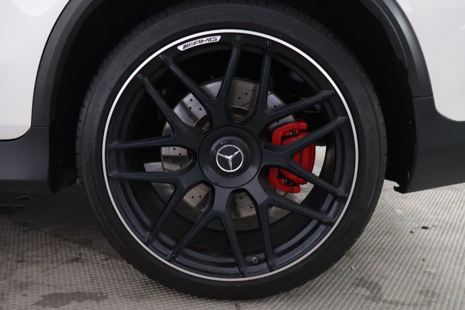 Mercedes-Benz GLC 63 AMG 2020 AMG GLC 63 S 4MATIC+ Coupe Facelift A *Burmester / 360° / Ilmastoidut Nahat / Muistit / Lasikattoluukku / Koukku* - * Juuri huollettu ja kuntotarkastettu merkkiliikkeessä * - HULLU BLACKWEEK KORKOTARJOUS 2,49%