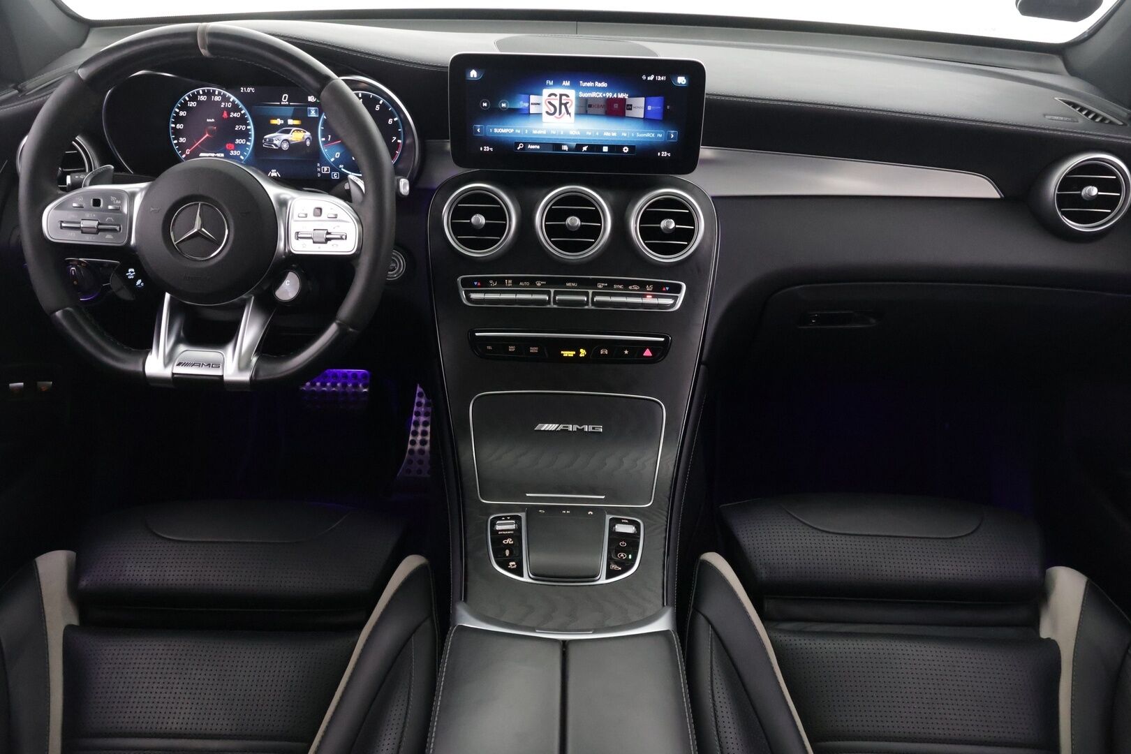 Mercedes-Benz GLC 63 AMG 2020 AMG GLC 63 S 4MATIC+ Coupe Facelift A *Burmester / 360° / Ilmastoidut Nahat / Muistit / Lasikattoluukku / Koukku* - * Juuri huollettu ja kuntotarkastettu merkkiliikkeessä * - HULLU BLACKWEEK KORKOTARJOUS 2,49%