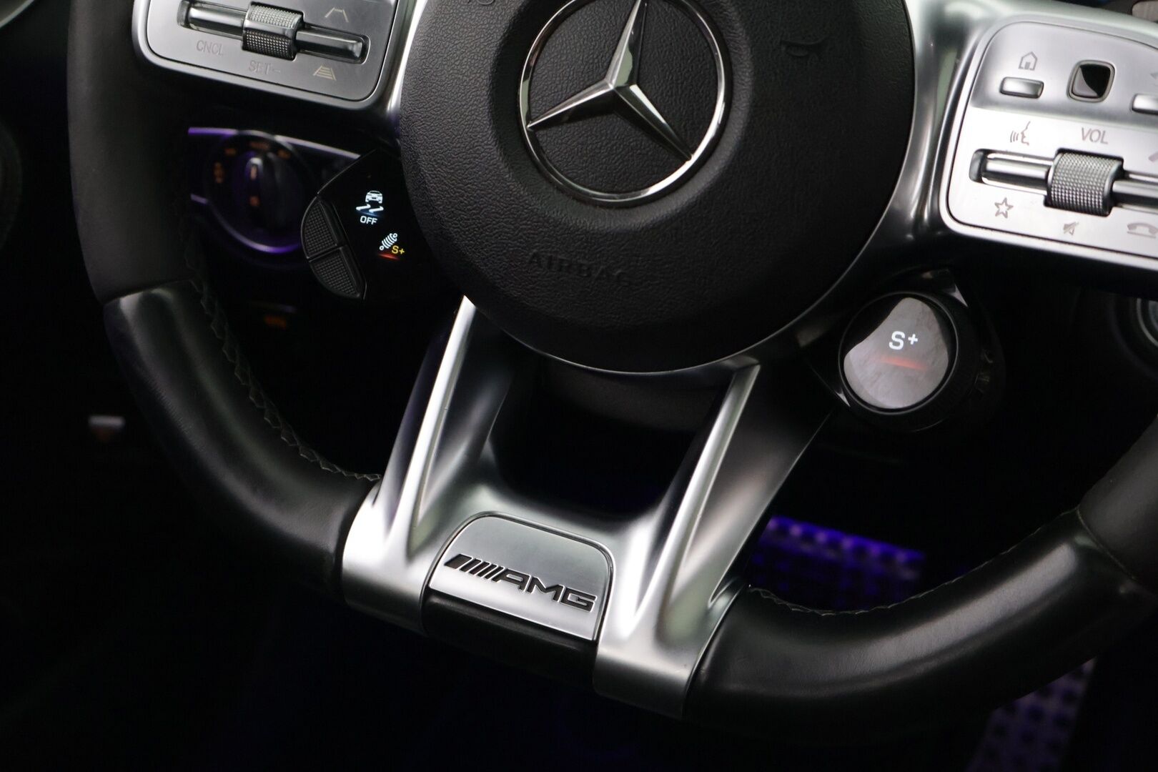 Mercedes-Benz GLC 63 AMG 2020 AMG GLC 63 S 4MATIC+ Coupe Facelift A * Burmester / 360° / Multibeam / Lasikattoluukku / Digimittaristo * - * Juuri huollettu ja kuntotarkastettu merkkiliikkeessä *