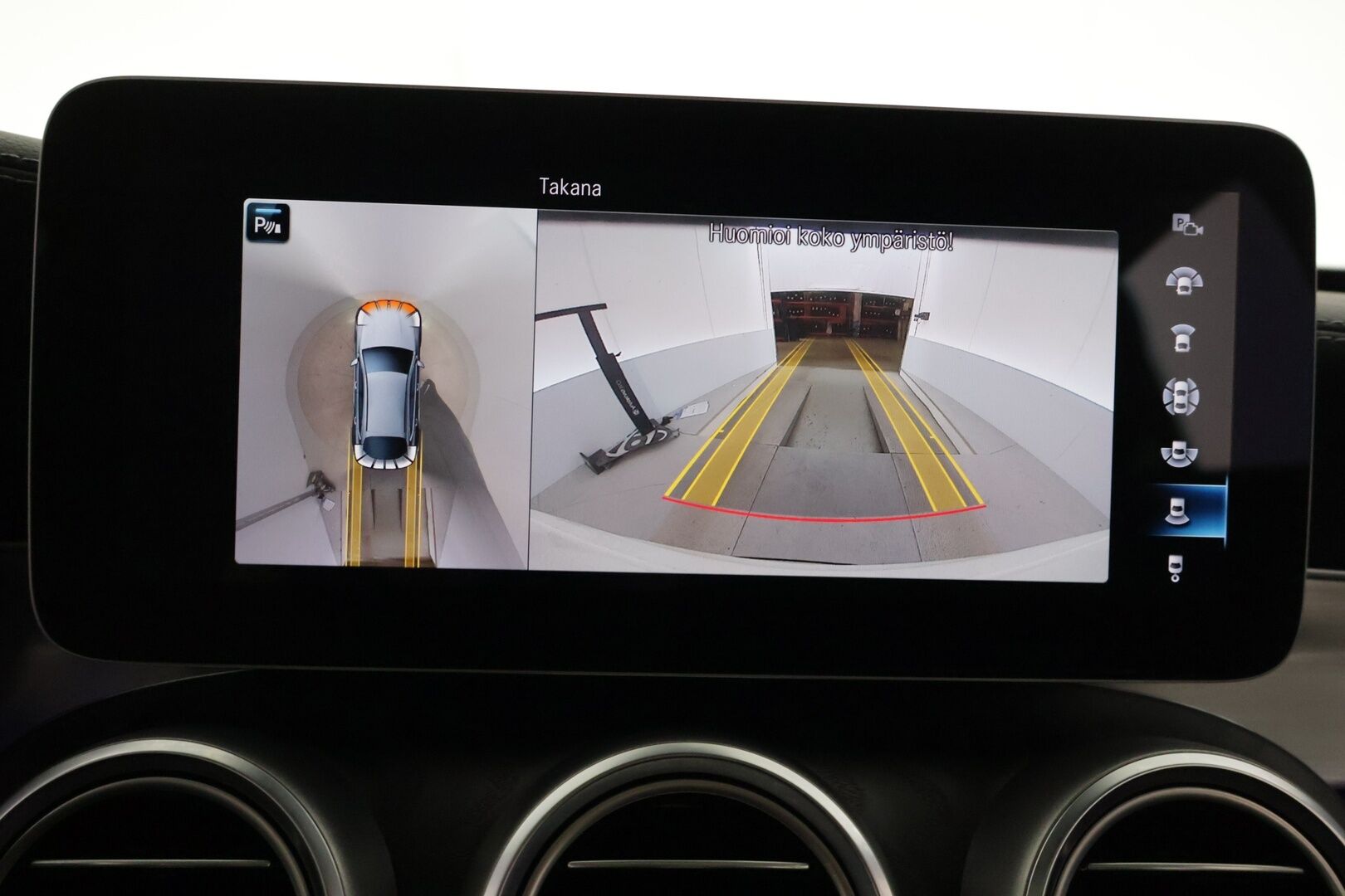 Mercedes-Benz GLC 63 AMG 2020 AMG GLC 63 S 4MATIC+ Coupe Facelift A *Burmester / 360° / Ilmastoidut Nahat / Muistit / Lasikattoluukku / Koukku* - * Juuri huollettu ja kuntotarkastettu merkkiliikkeessä * - HULLU BLACKWEEK KORKOTARJOUS 2,49%