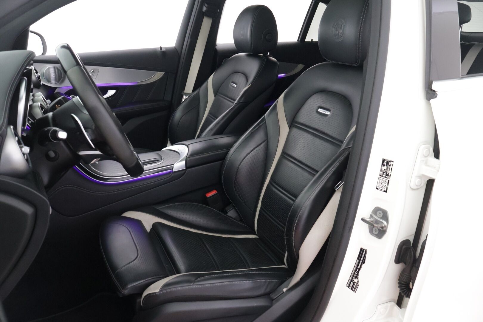 Mercedes-Benz GLC 63 AMG 2020 AMG GLC 63 S 4MATIC+ Coupe Facelift A *Burmester / 360° / Ilmastoidut Nahat / Muistit / Lasikattoluukku / Koukku* - * Juuri huollettu ja kuntotarkastettu merkkiliikkeessä * - HULLU BLACKWEEK KORKOTARJOUS 2,49%