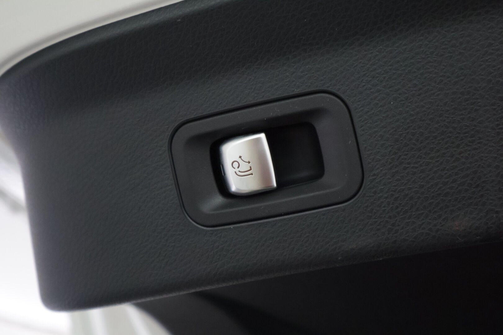 Mercedes-Benz GLC 63 AMG 2020 AMG GLC 63 S 4MATIC+ Coupe Facelift A *Burmester / 360° / Ilmastoidut Nahat / Muistit / Lasikattoluukku / Koukku* - * Juuri huollettu ja kuntotarkastettu merkkiliikkeessä * - HULLU BLACKWEEK KORKOTARJOUS 2,49%