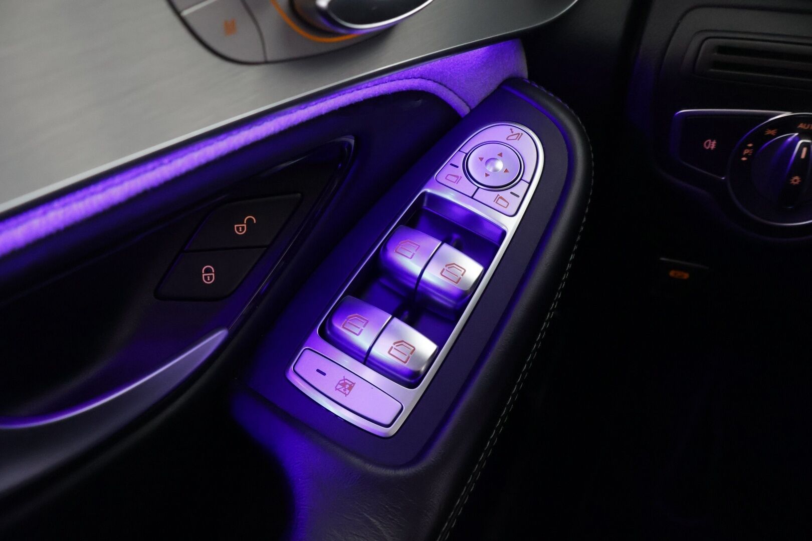 Mercedes-Benz GLC 63 AMG 2020 AMG GLC 63 S 4MATIC+ Coupe Facelift A *Burmester / 360° / Ilmastoidut Nahat / Muistit / Lasikattoluukku / Koukku* - * Juuri huollettu ja kuntotarkastettu merkkiliikkeessä * - HULLU BLACKWEEK KORKOTARJOUS 2,49%