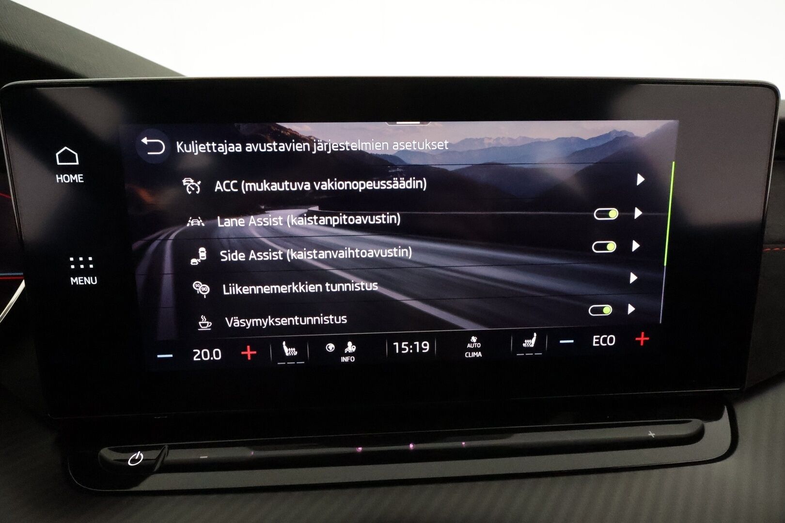 Skoda Octavia 2021 Combi 1,4 TSI PHEV RS iV DSG Autom. **Adapt.vakkari / Webasto / Matrix LED / Sporttipenkit** - Suomi-auto / Kahdet renkaat aluvanteilla / Digimittaristo / Tuulilasin lämmitin / Ratinlämmitin