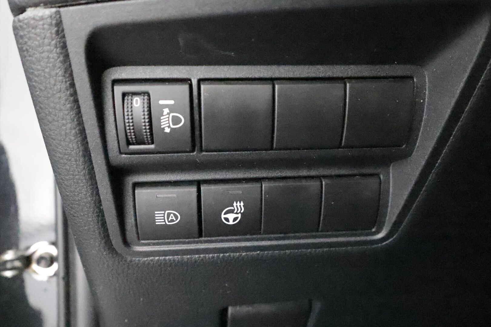 Toyota Yaris 2021 1,5 Hybrid Active * ACC / P.kamera / Lohko+Sisä / Navi / Keyless / Apple&Android * - 1.Om Suomi-auto / Kahdet renkaat aluvanteilla / Merkkihuollettu