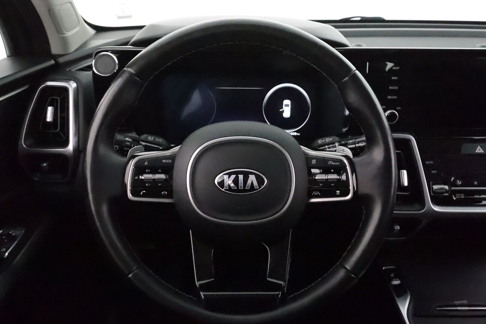 Kia Sorento 2021 1,6 T-GDI hybrid AWD Business aut. *ACC / P.kamera / LED / Navi / Lohkolämmitin / Koukku / Sähköpenkki*