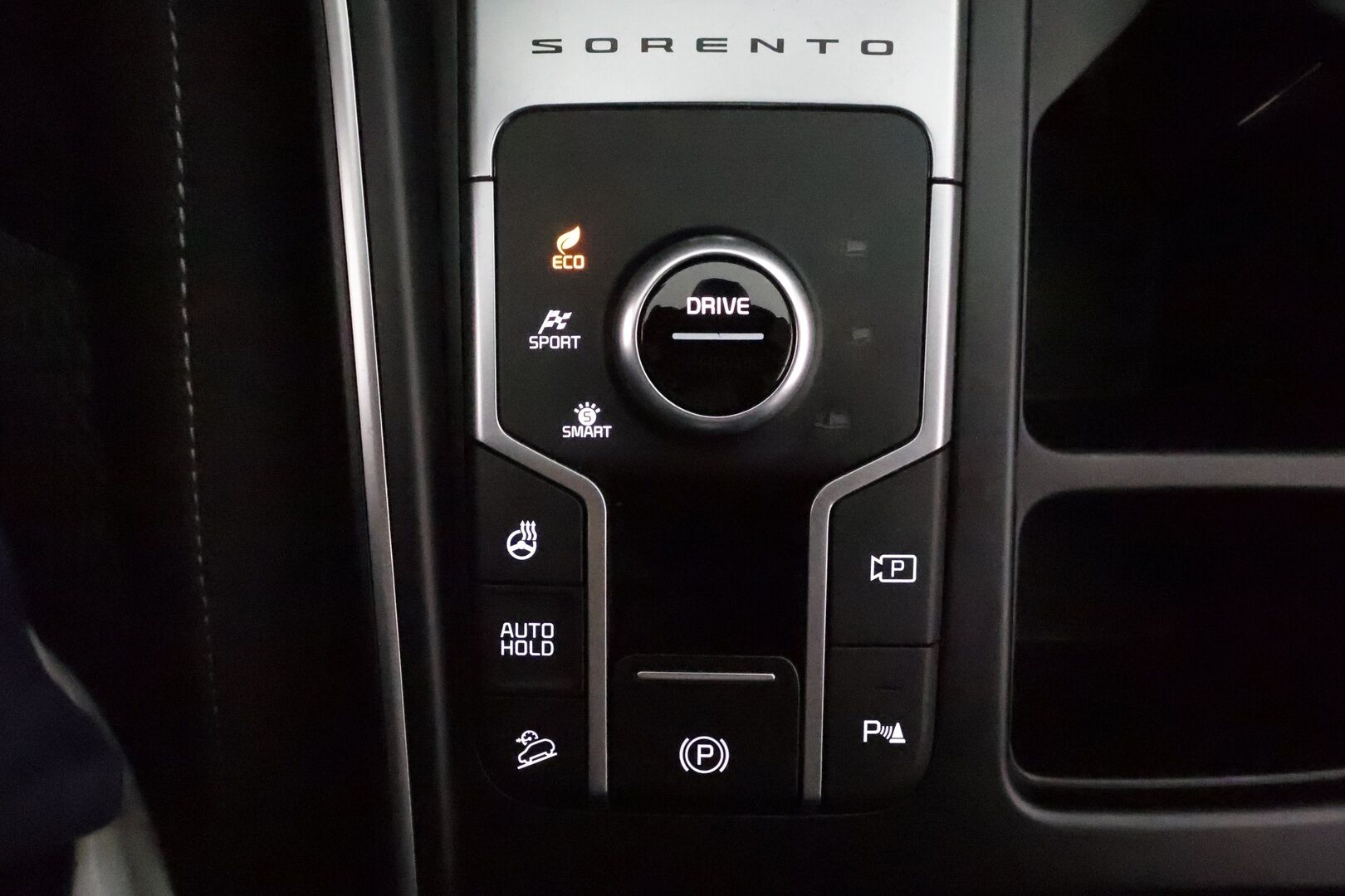 Kia Sorento 2021 1,6 T-GDI hybrid AWD Business aut. *ACC / P.kamera / LED / Navi / Lohkolämmitin / Koukku / Sähköpenkki*