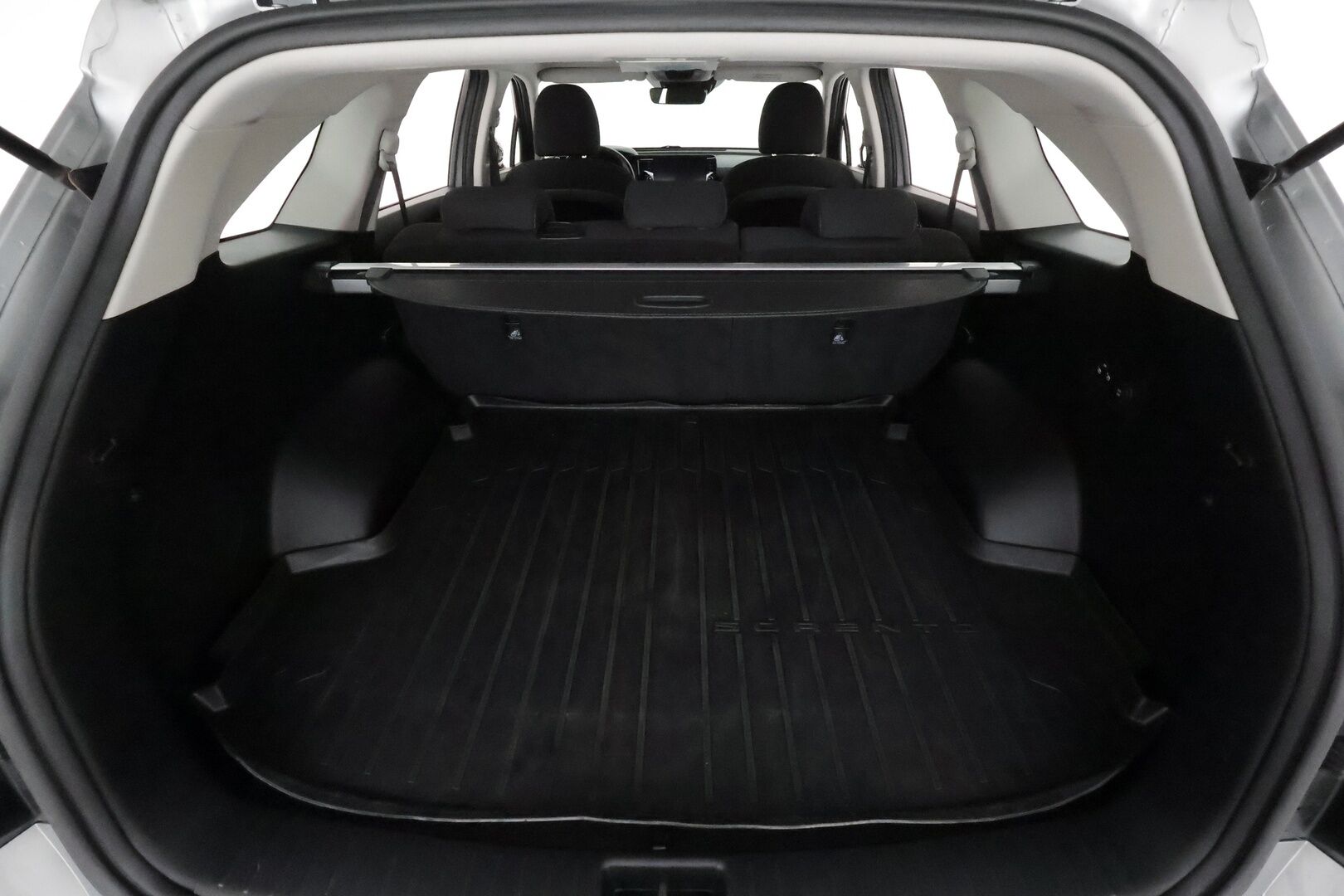 Kia Sorento 2021 1,6 T-GDI hybrid AWD Business aut. *ACC / P.kamera / LED / Navi / Lohkolämmitin / Koukku / Sähköpenkki*
