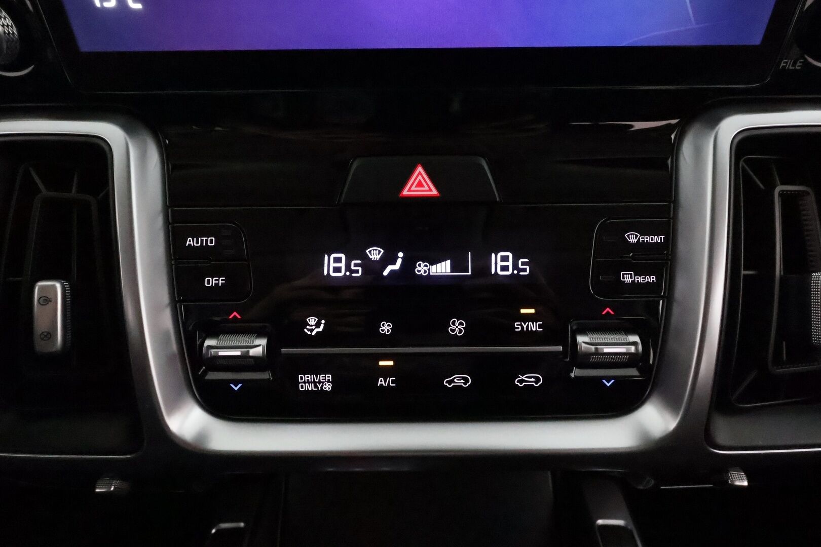 Kia Sorento 2021 1,6 T-GDI hybrid AWD Business aut. *ACC / P.kamera / LED / Navi / Lohkolämmitin / Koukku / Sähköpenkki*