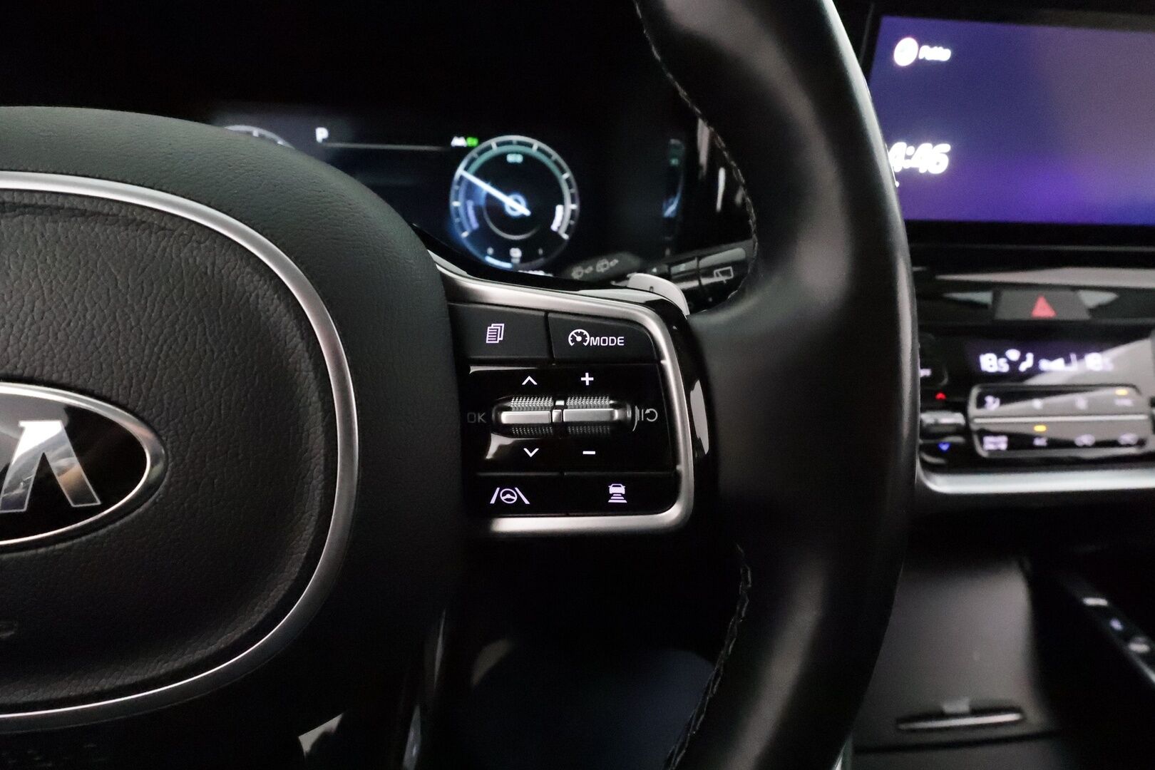Kia Sorento 2021 1,6 T-GDI hybrid AWD Business aut. *ACC / P.kamera / LED / Navi / Lohkolämmitin / Koukku / Sähköpenkki*