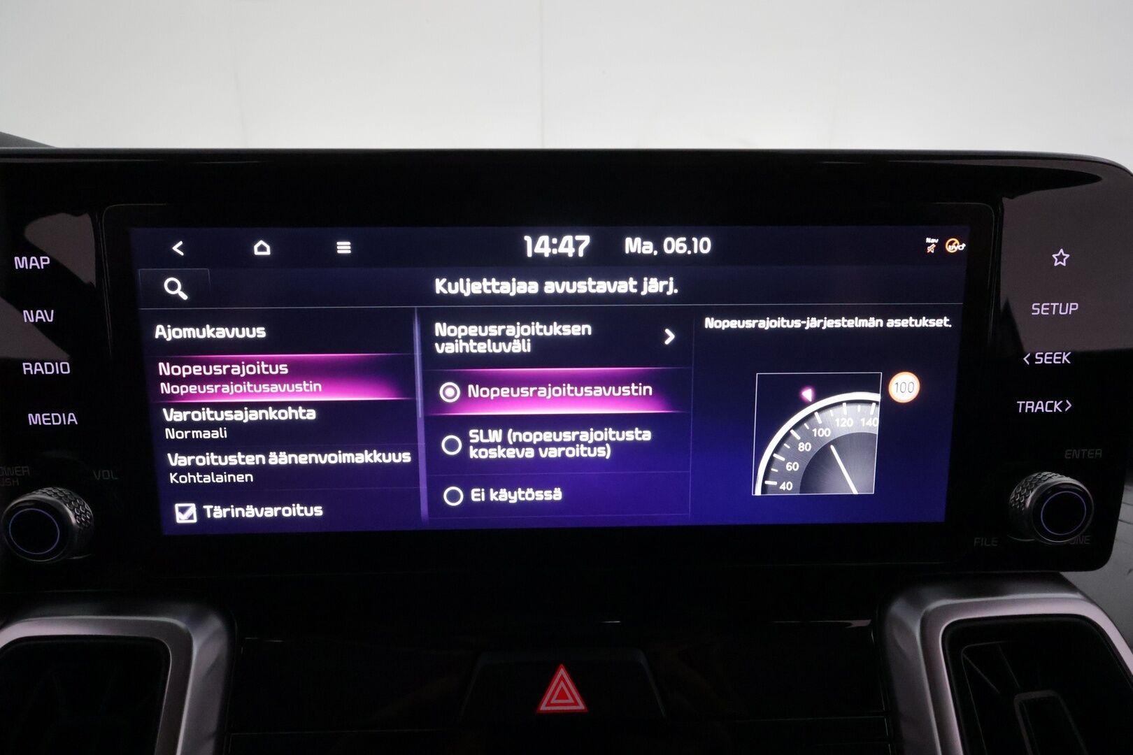 Kia Sorento 2021 1,6 T-GDI hybrid AWD Business aut. *ACC / P.kamera / LED / Navi / Lohkolämmitin / Koukku / Sähköpenkki*