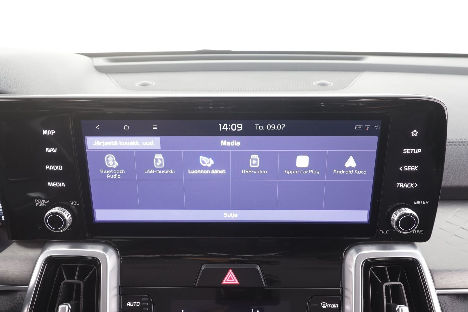Kia Sorento 2021 1,6 T-GDI Plug-in Hybrid AWD Business AT 5P - ACC | Nahkaverhoilu | Sähköpenkki | HDA | BSM | Digimittaristo | Kamera ja tutkat | Keyless | LED | Apple & Android | 2x renkaat aluin | SoH 94,7%