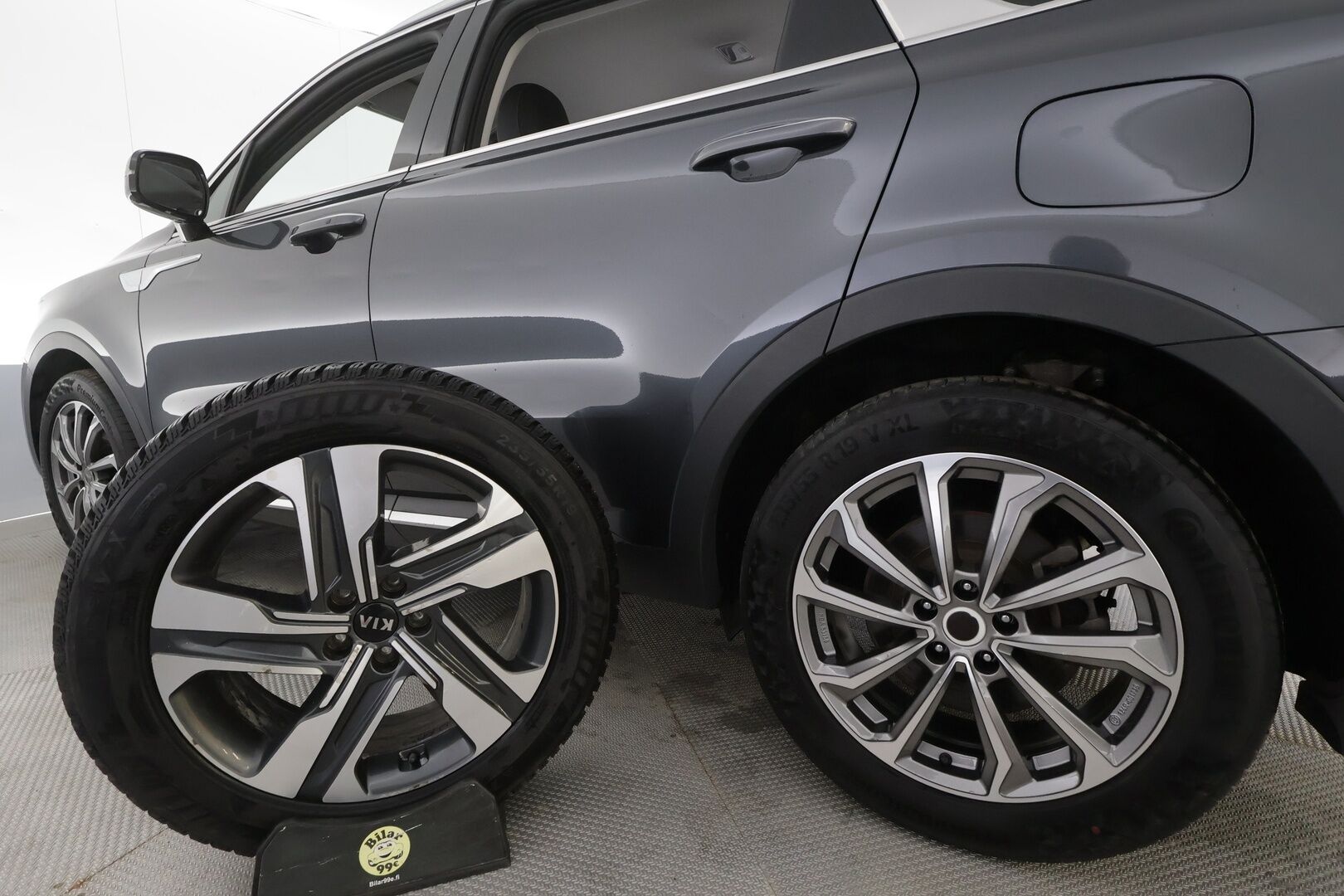 Kia Sorento 2021 1,6 T-GDI Plug-in Hybrid AWD Business AT 5P - ACC | Nahkaverhoilu | Sähköpenkki | HDA | BSM | Digimittaristo | Kamera ja tutkat | Keyless | LED | Apple & Android | 2x renkaat aluin | SoH 94,7%