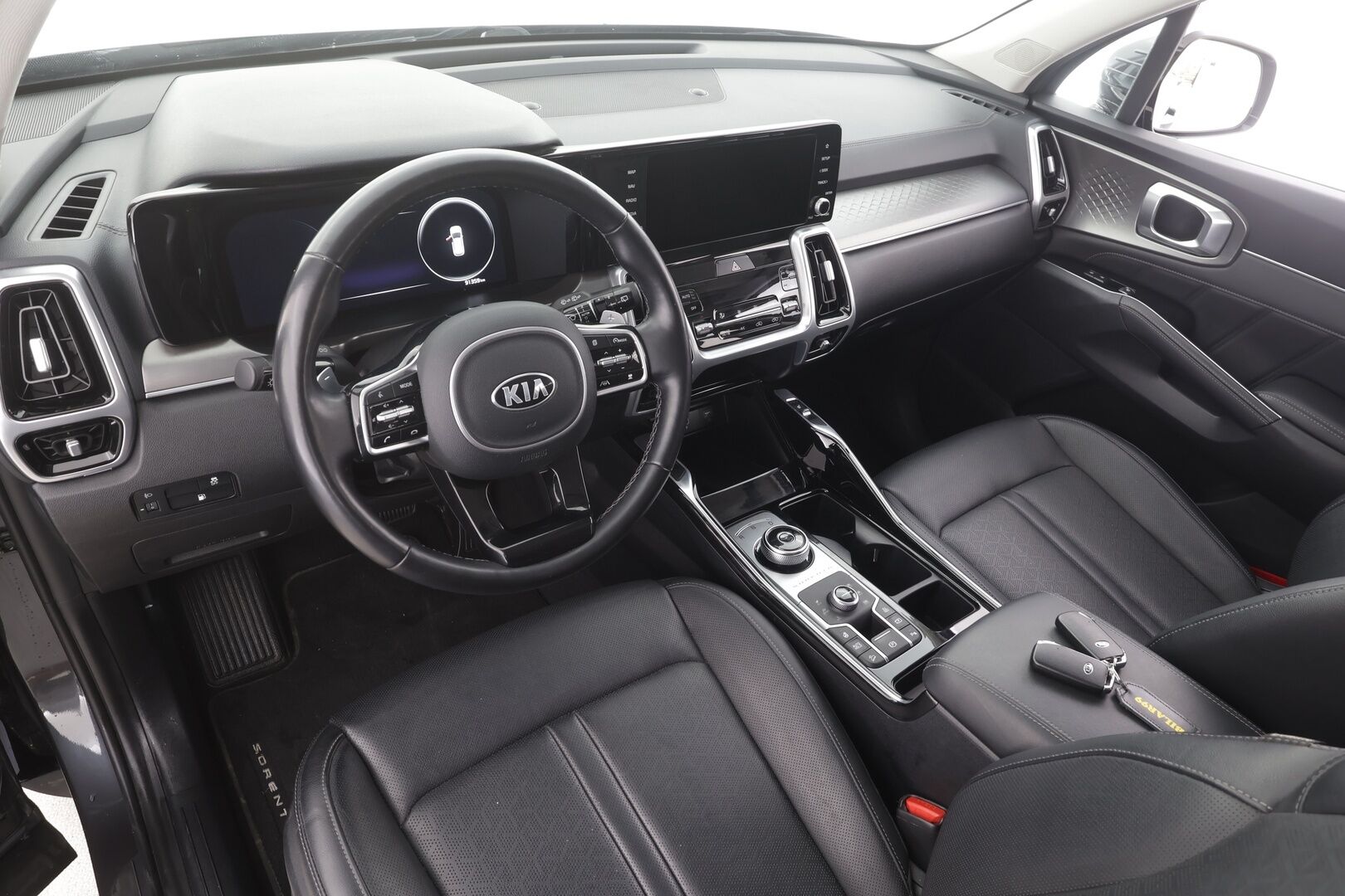 Kia Sorento 2021 1,6 T-GDI Plug-in Hybrid AWD Business AT 5P - ACC | Nahkaverhoilu | Sähköpenkki | HDA | BSM | Digimittaristo | Kamera ja tutkat | Keyless | LED | Apple & Android | 2x renkaat aluin | SoH 94,7%