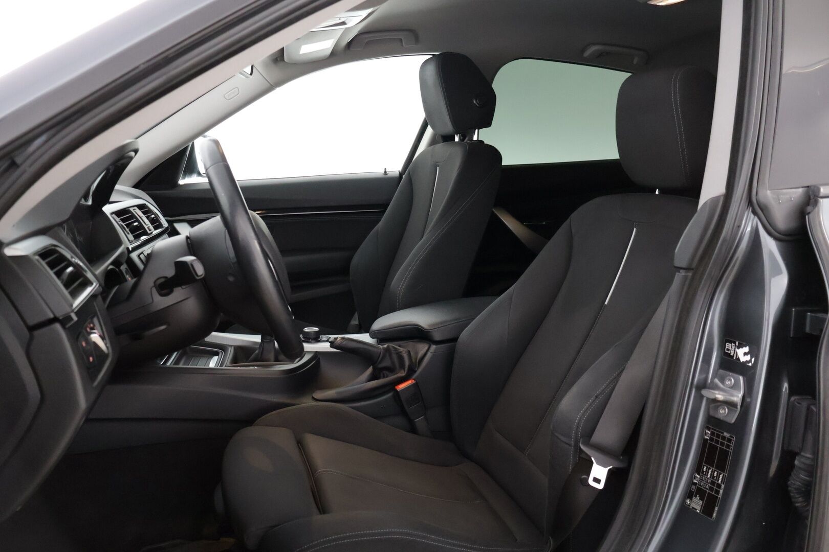 BMW 318 Gran Turismo 2015 F34 318d - *Sport-penkit / Koukku / Lohkolämmitin / Hifit / Tutkat*