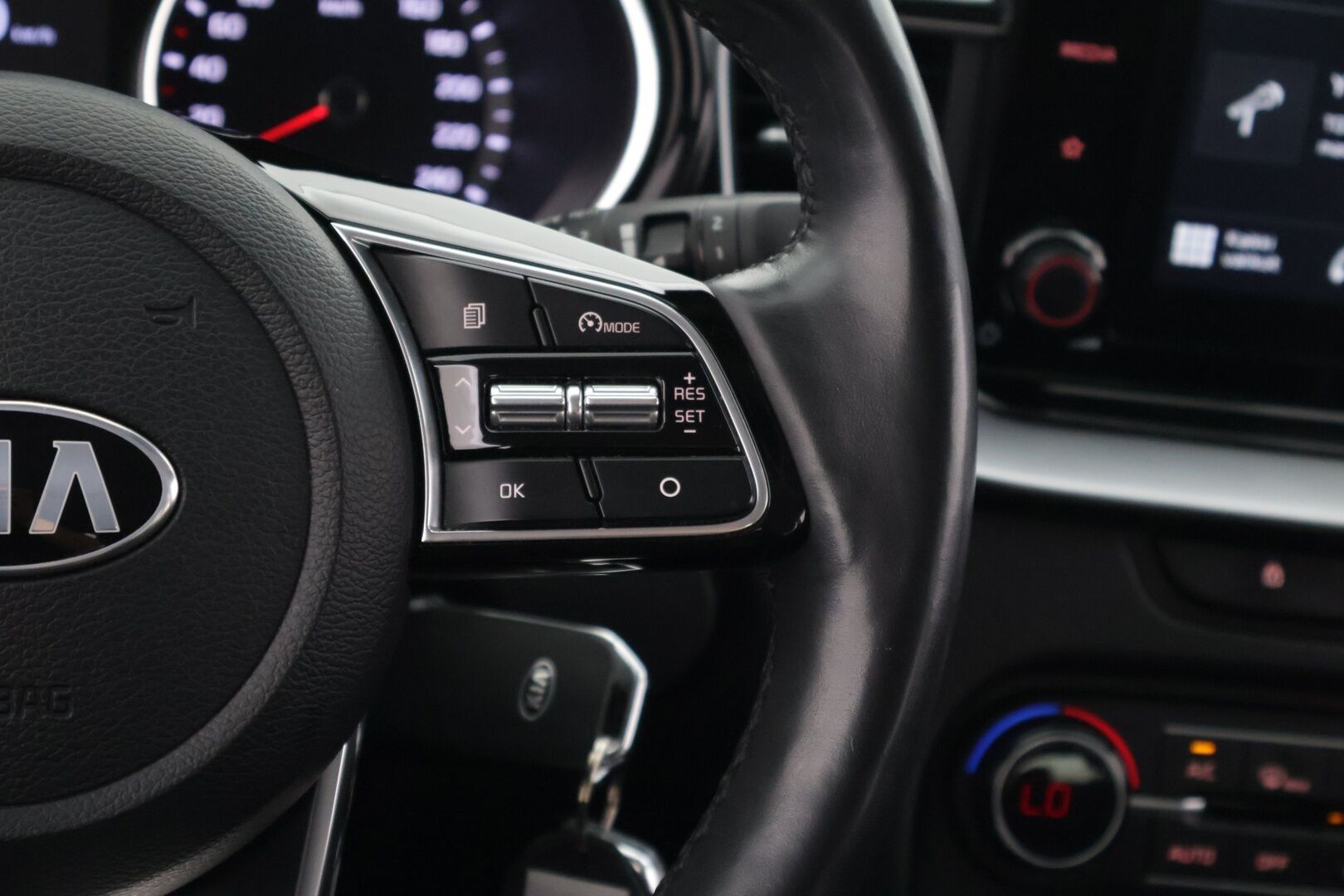 Kia Ceed 2021 1,5 T-GDI Mild-Hybrid 160hv EX 5D DCT *P.Kamera / Vakkari / CarPlay & Android Auto / Lohko+sisälämm.* - *Suomi-Auto, 2x renkaat ja vanteet, Siistikuntoinen!*