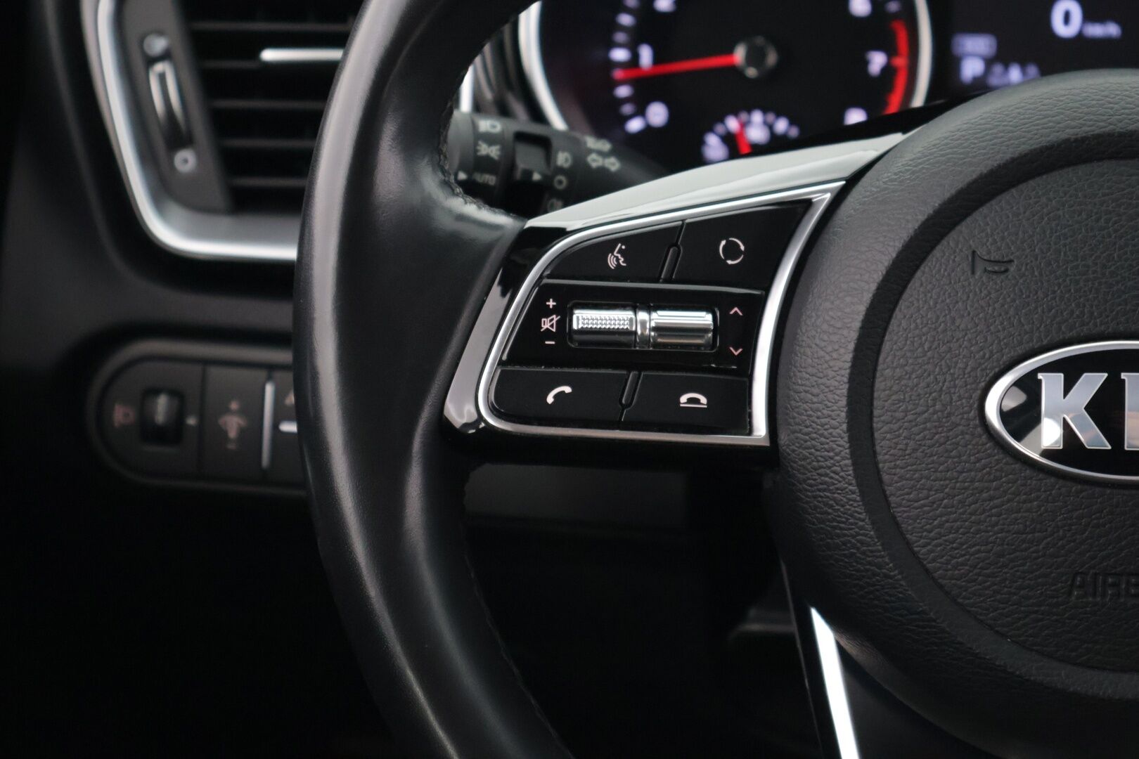 Kia Ceed 2021 1,5 T-GDI Mild-Hybrid 160hv EX 5D DCT *P.Kamera / Vakkari / CarPlay & Android Auto / Lohko+sisälämm.* - *Suomi-Auto, 2x renkaat ja vanteet, Siistikuntoinen!*