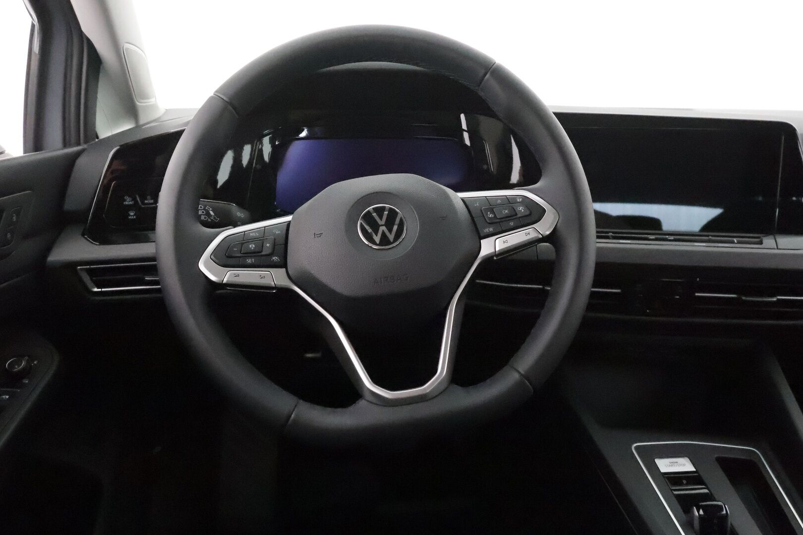 Volkswagen Golf 2021 Variant Style 1,5 eTSI 110 kW (MHEV) DSG **Adapt. vakkari / Webasto / Hierova Muistipenkki / P.kamera / Keyless / Apple&Android** - 1-om. Suomi-auto / Merkkihuollettu / Kahdet renkaat