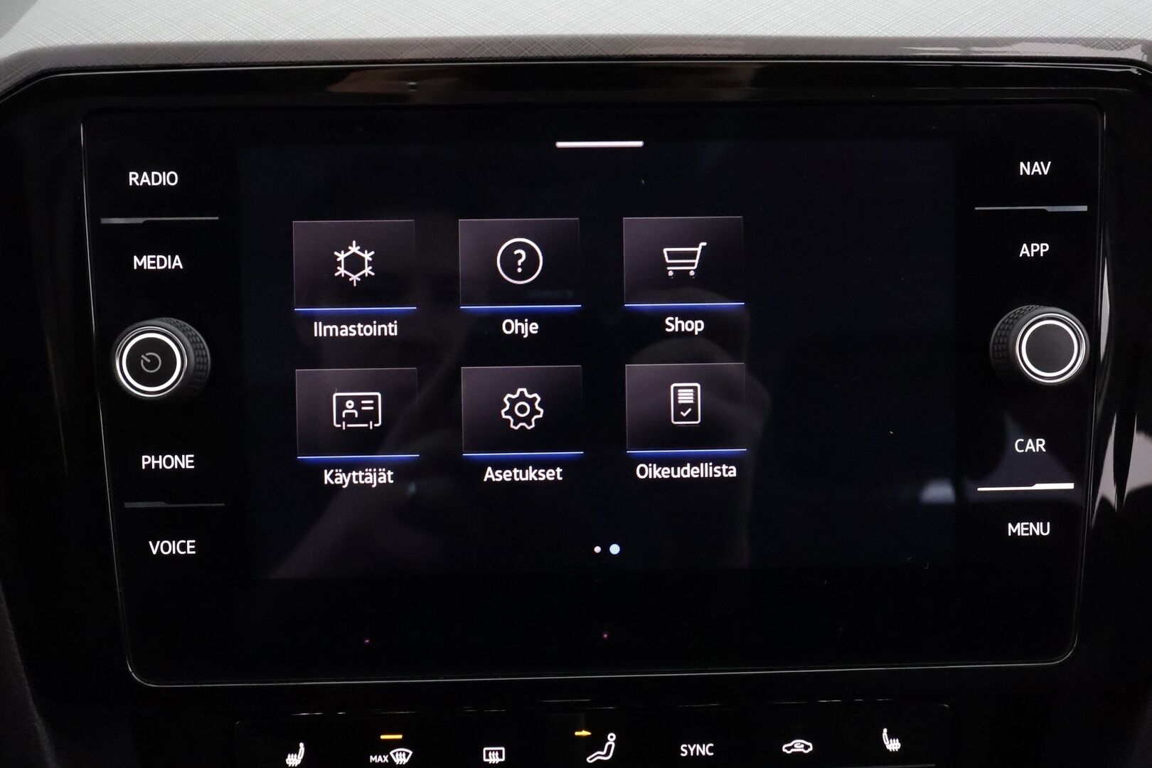 Volkswagen Passat 2021 Variant Style 2,0 TDI EVO SCR 110 kW DSG * Webasto / Koukku / ACC / LED / P.Tutkat / Navi / Kaistavahti * - 1-om Suomi-auto / Kahdet renkaat - HULLU BLACKWEEK KORKOTARJOUS 2,49%